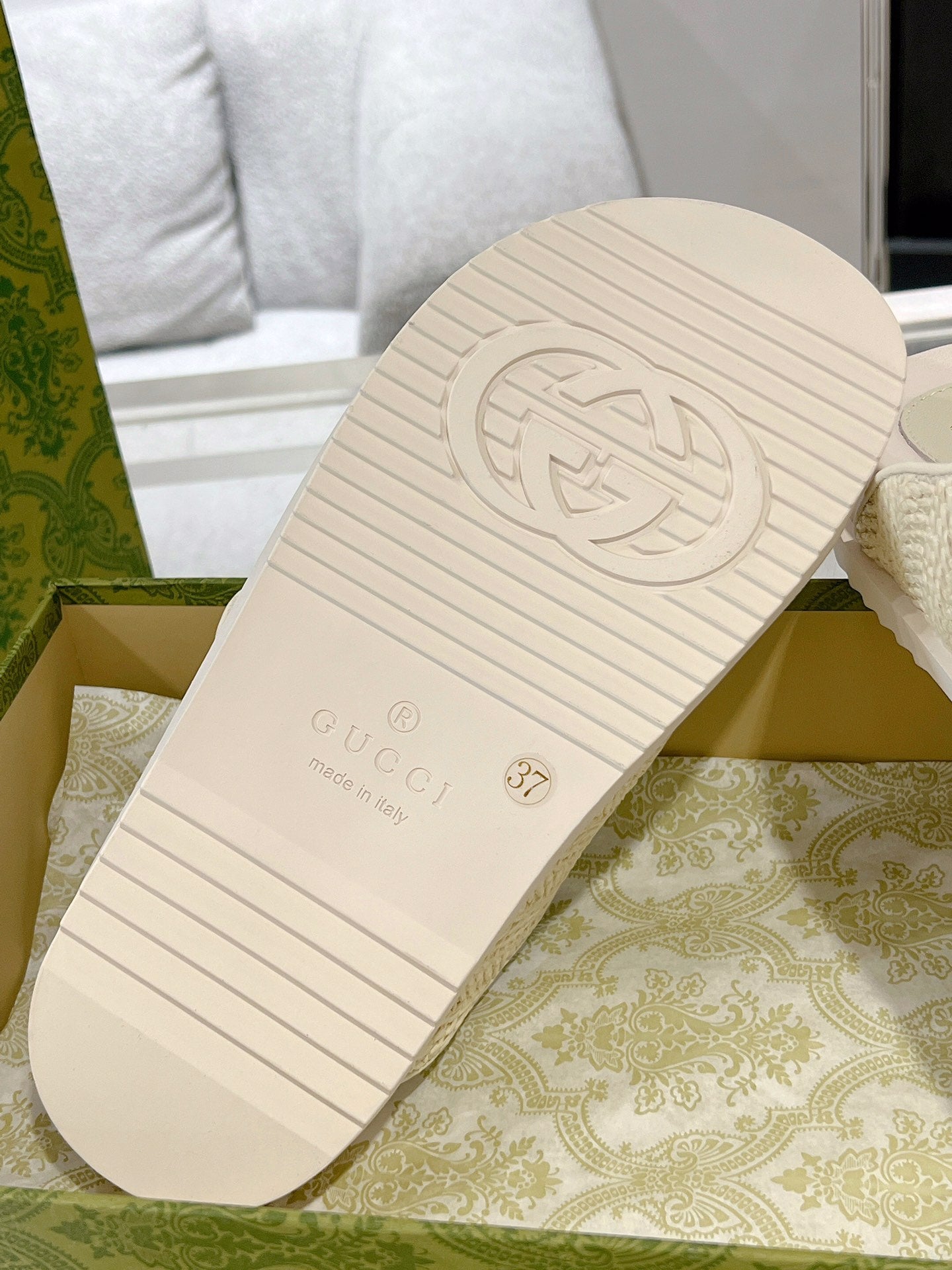 LuxluxHouse Best Quality Gucci Women Shoes