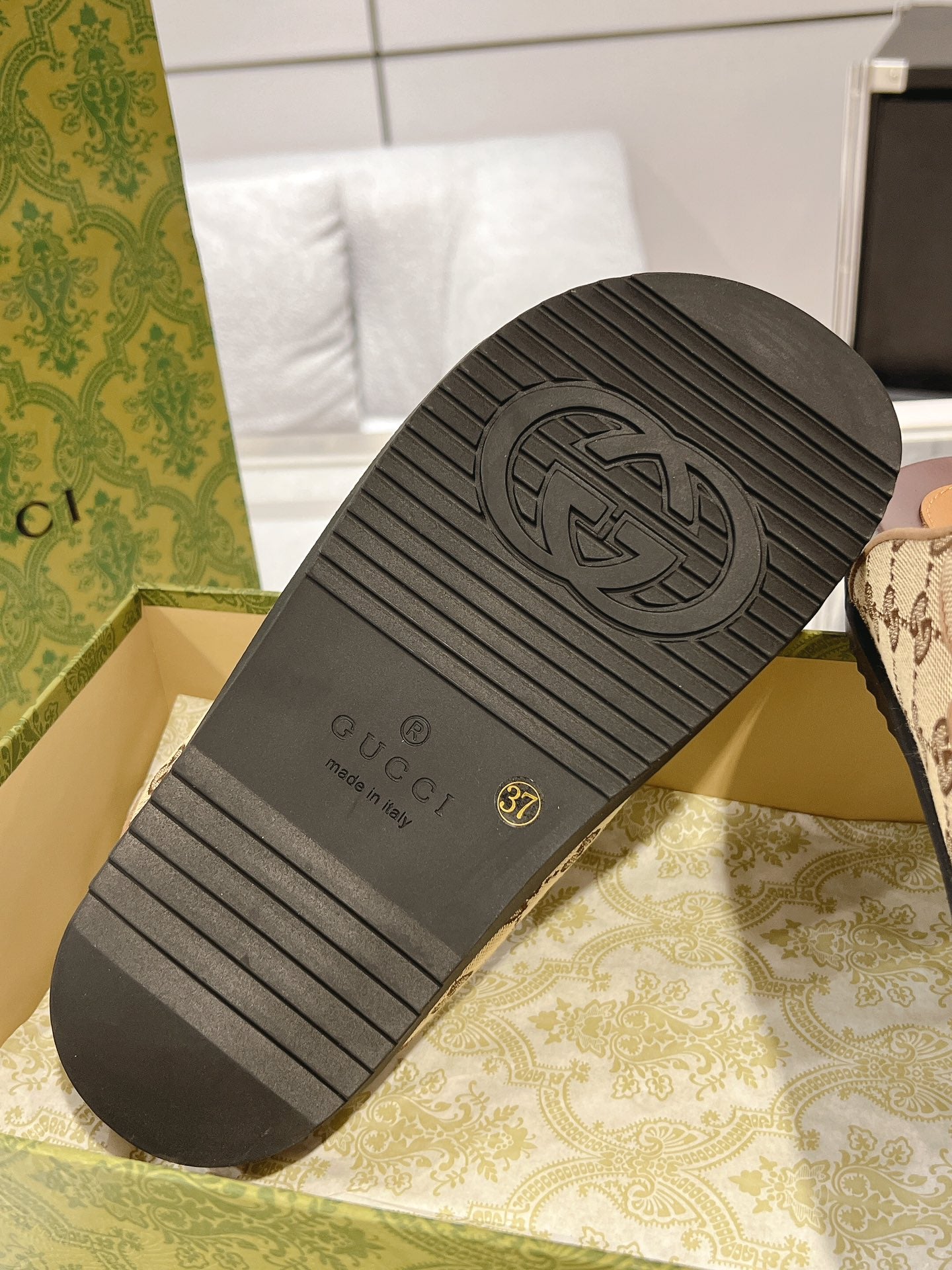 LuxluxHouse Best Quality Gucci Women Shoes