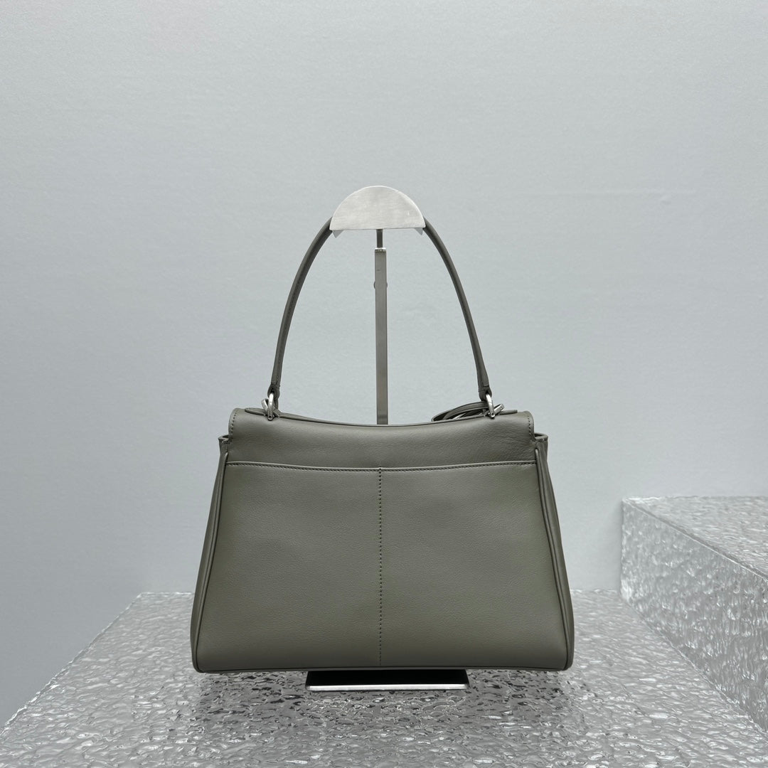 LuxluxHouse Best Quality Bags Balenciaga Women Men