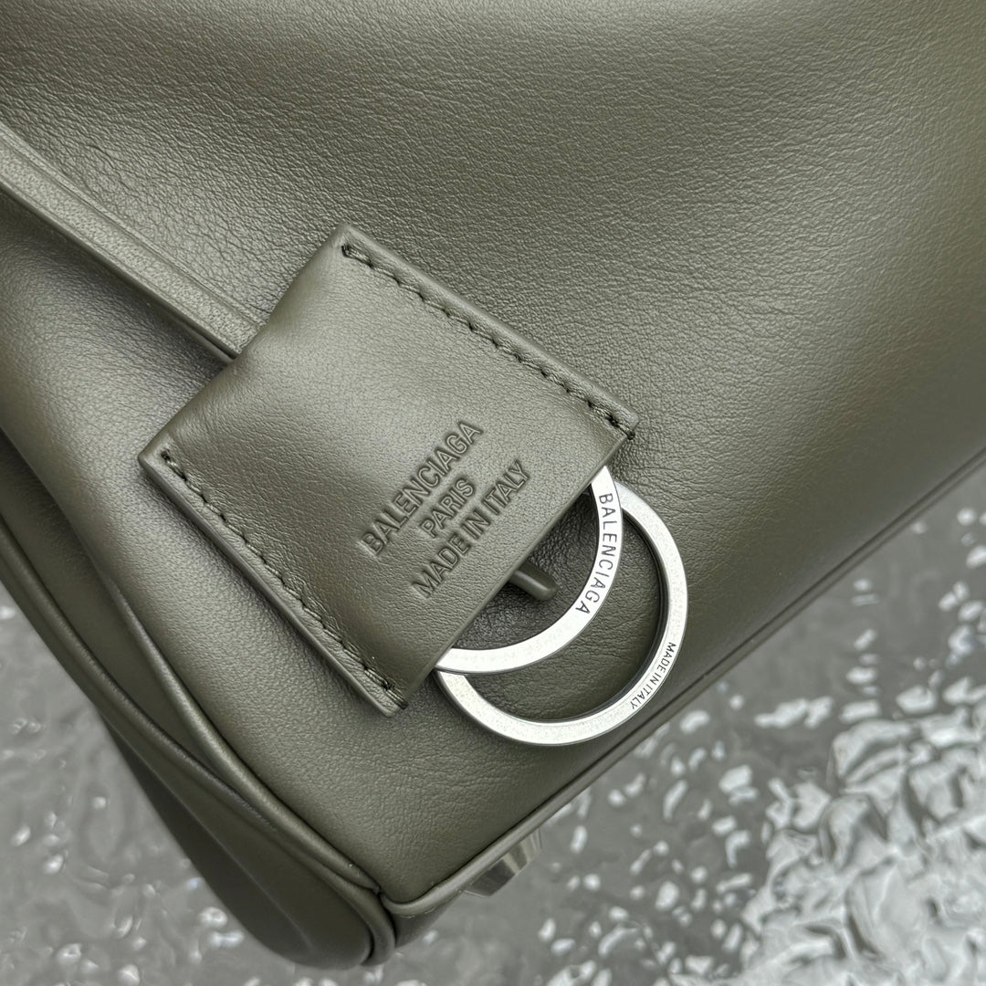 LuxluxHouse Best Quality Bags Balenciaga Women Men