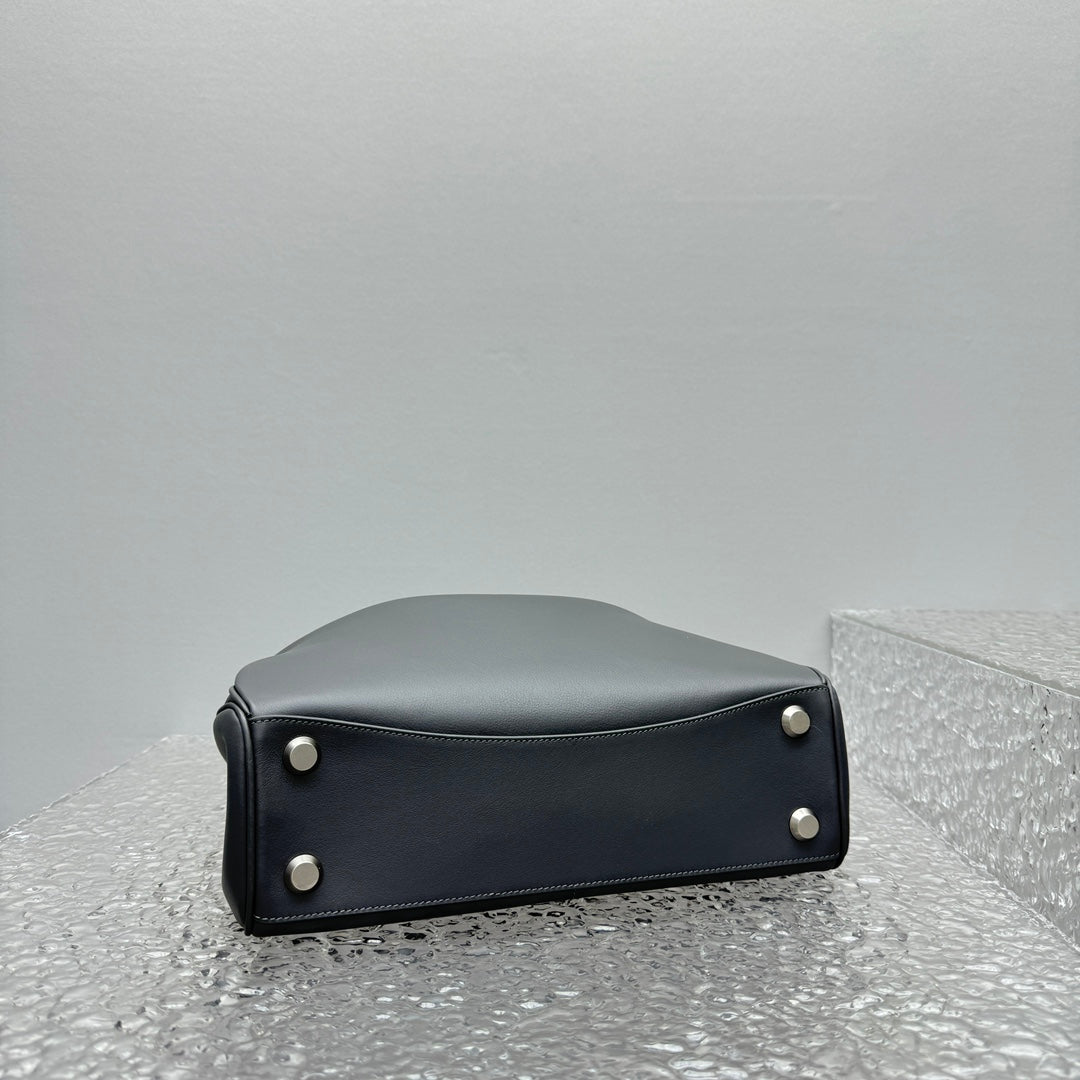 LuxluxHouse Best Quality Bags Balenciaga Women Men