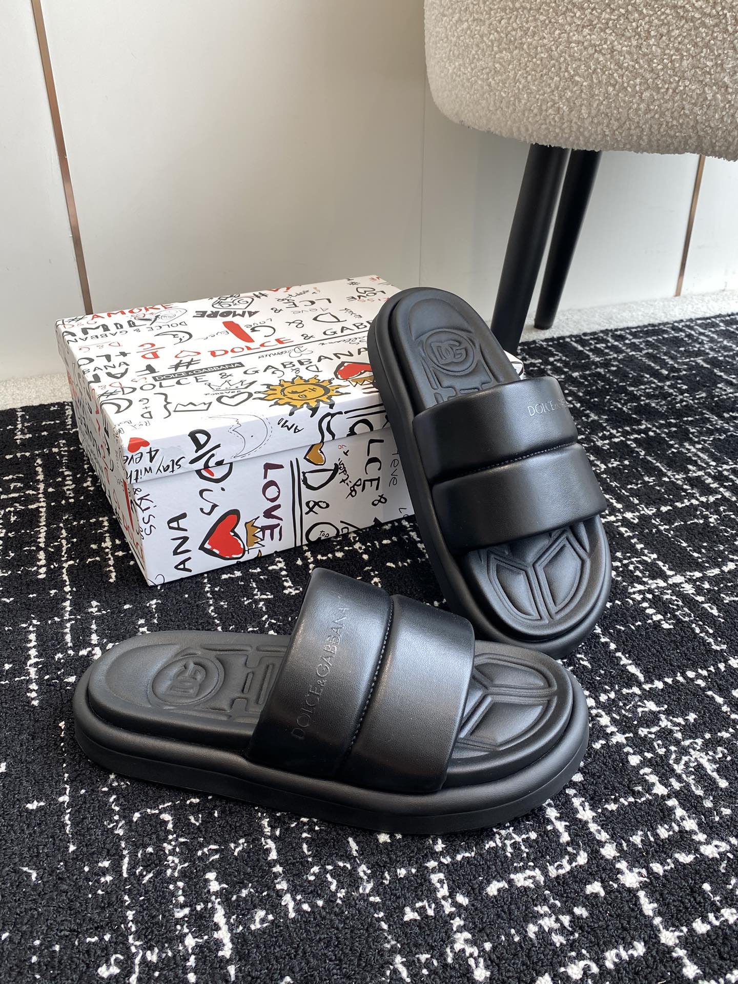 LuxluxHouse Best Quality Sandals Dolce & Gabbana