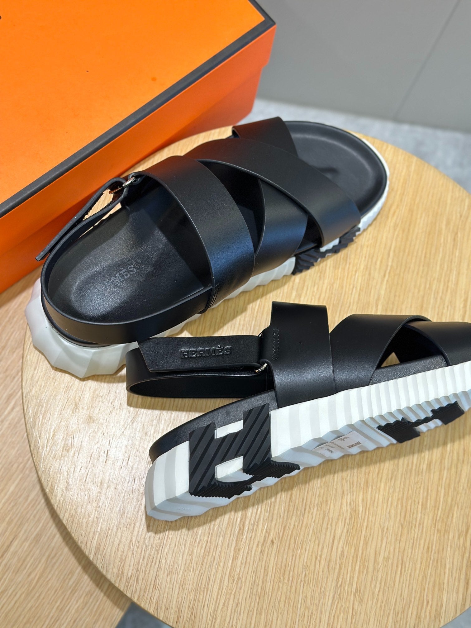LuxluxHouse Best Quality Sandals Hermes