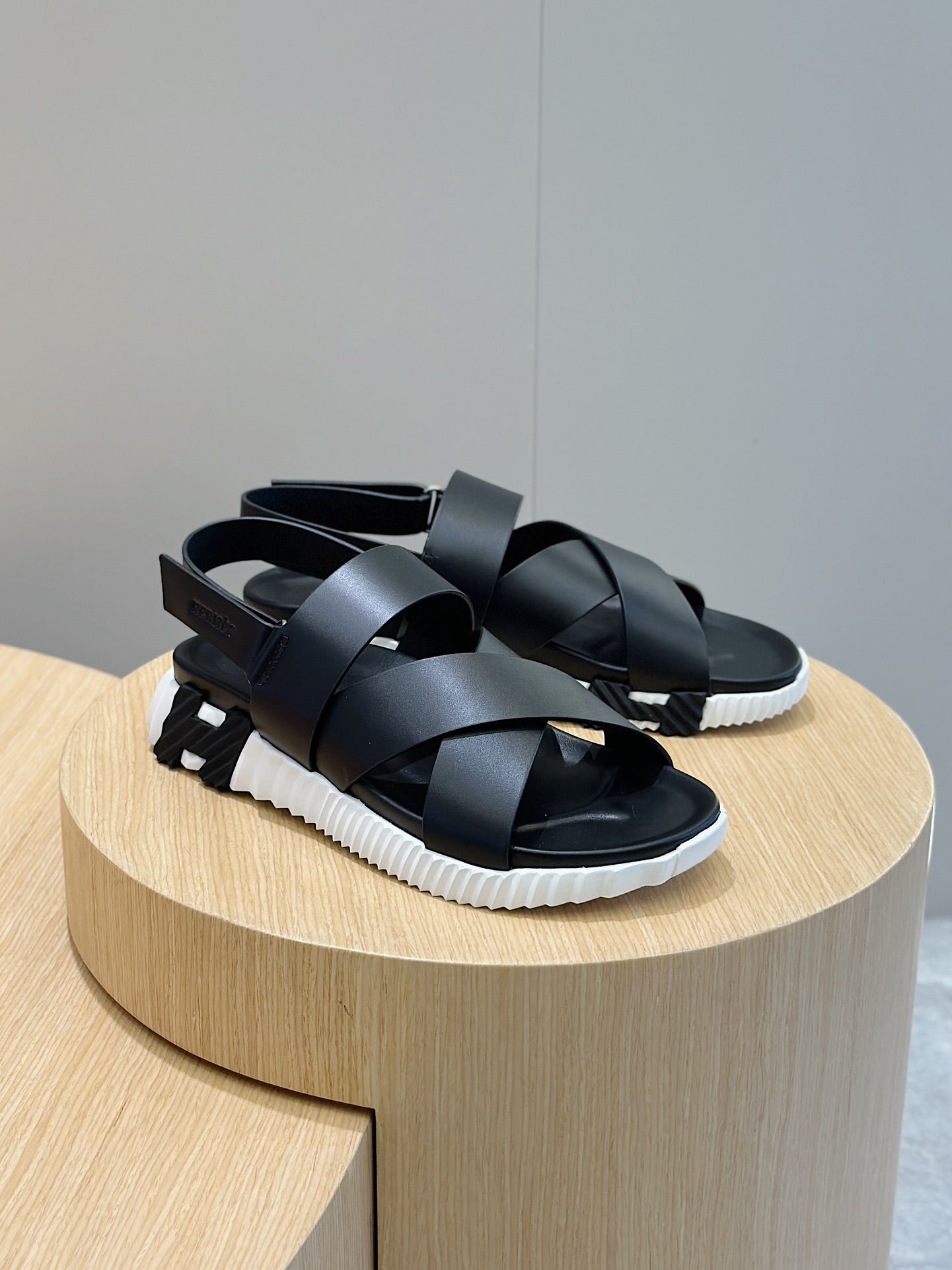 LuxluxHouse Best Quality Sandals Hermes