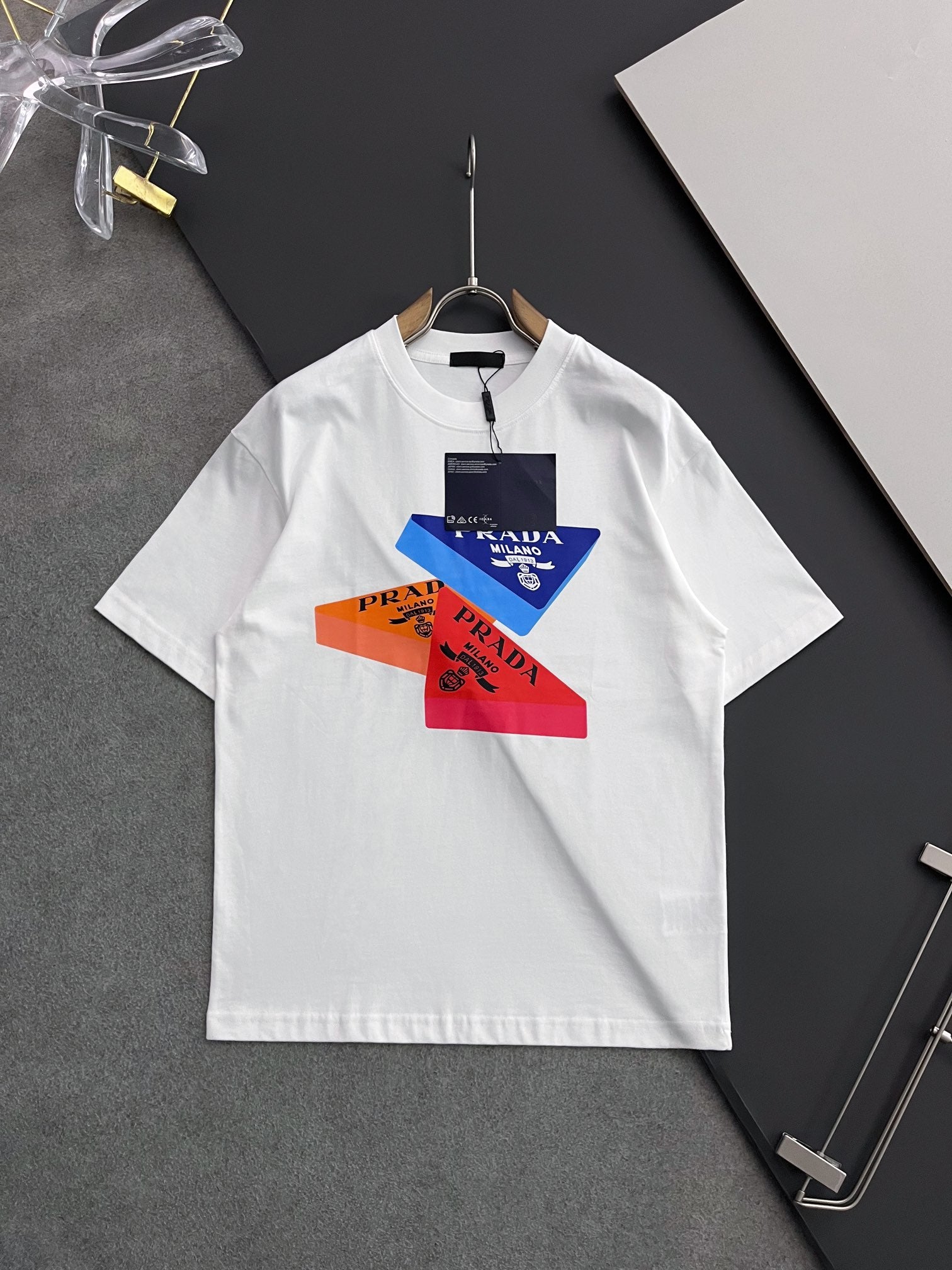 LuxluxHouse Best Quality Clothes T-shirt Prada