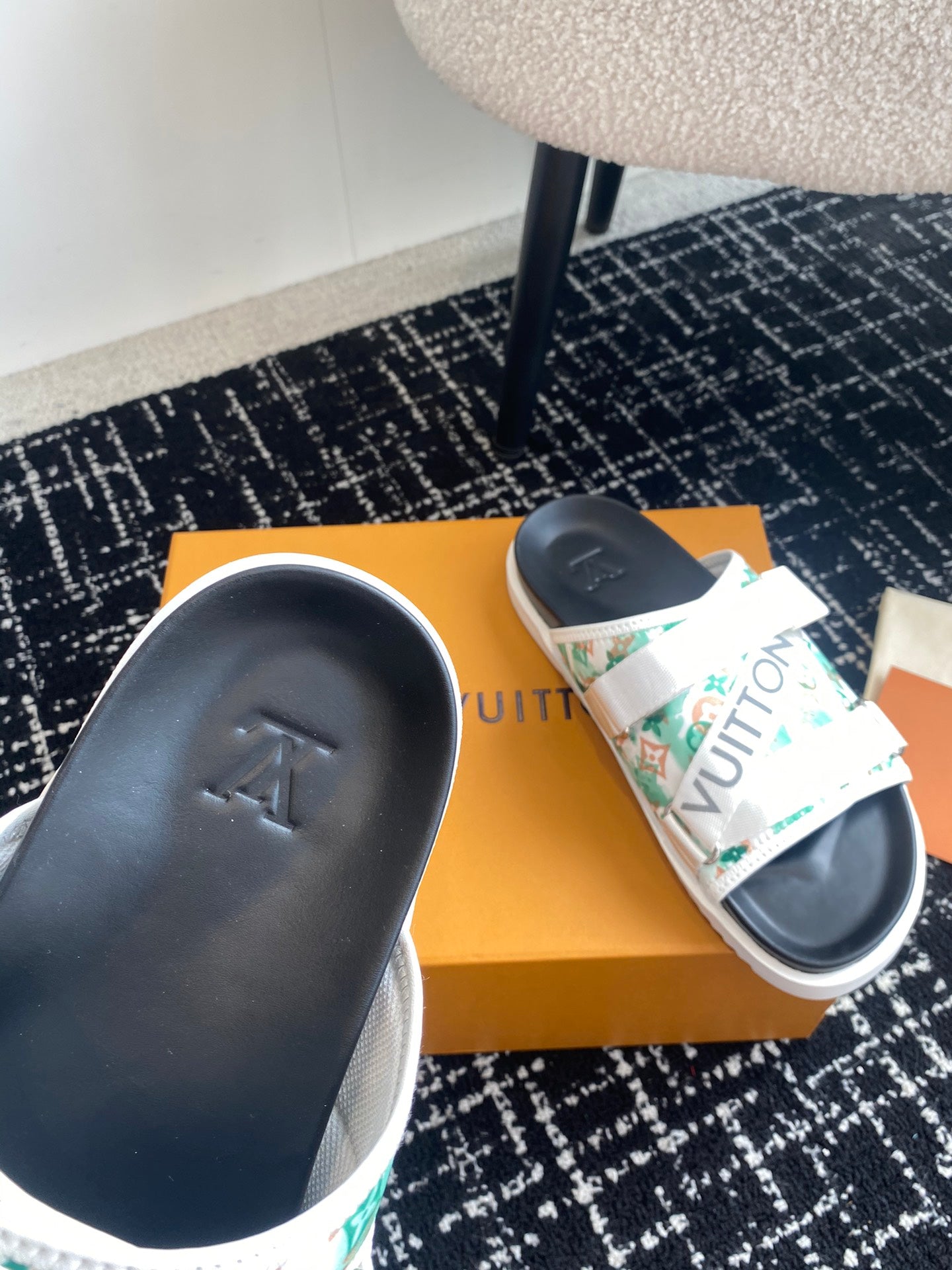 LuxluxHouse Best Quality Sandals Louis Vuitton