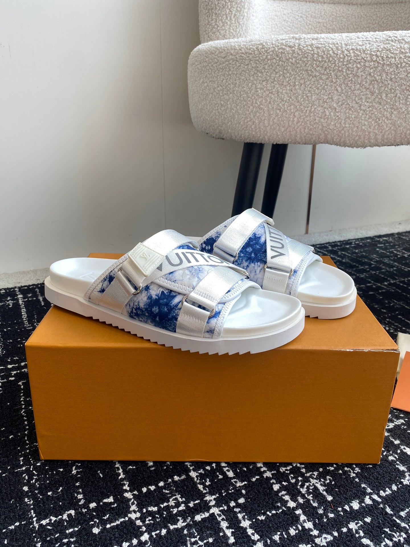 LuxluxHouse Best Quality Sandals Louis Vuitton