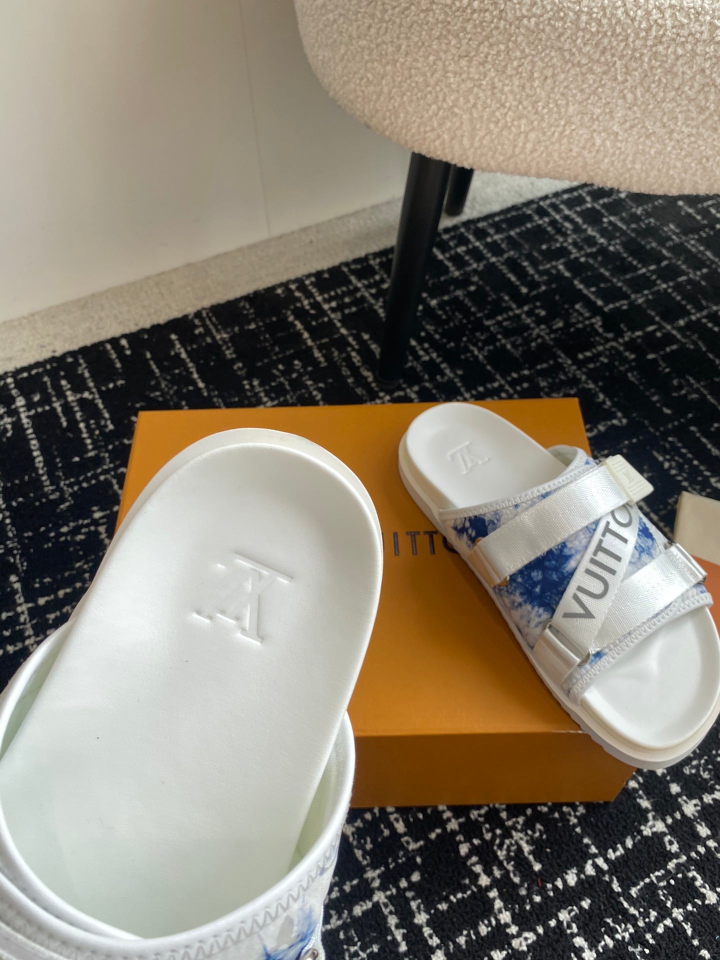 LuxluxHouse Best Quality Sandals Louis Vuitton