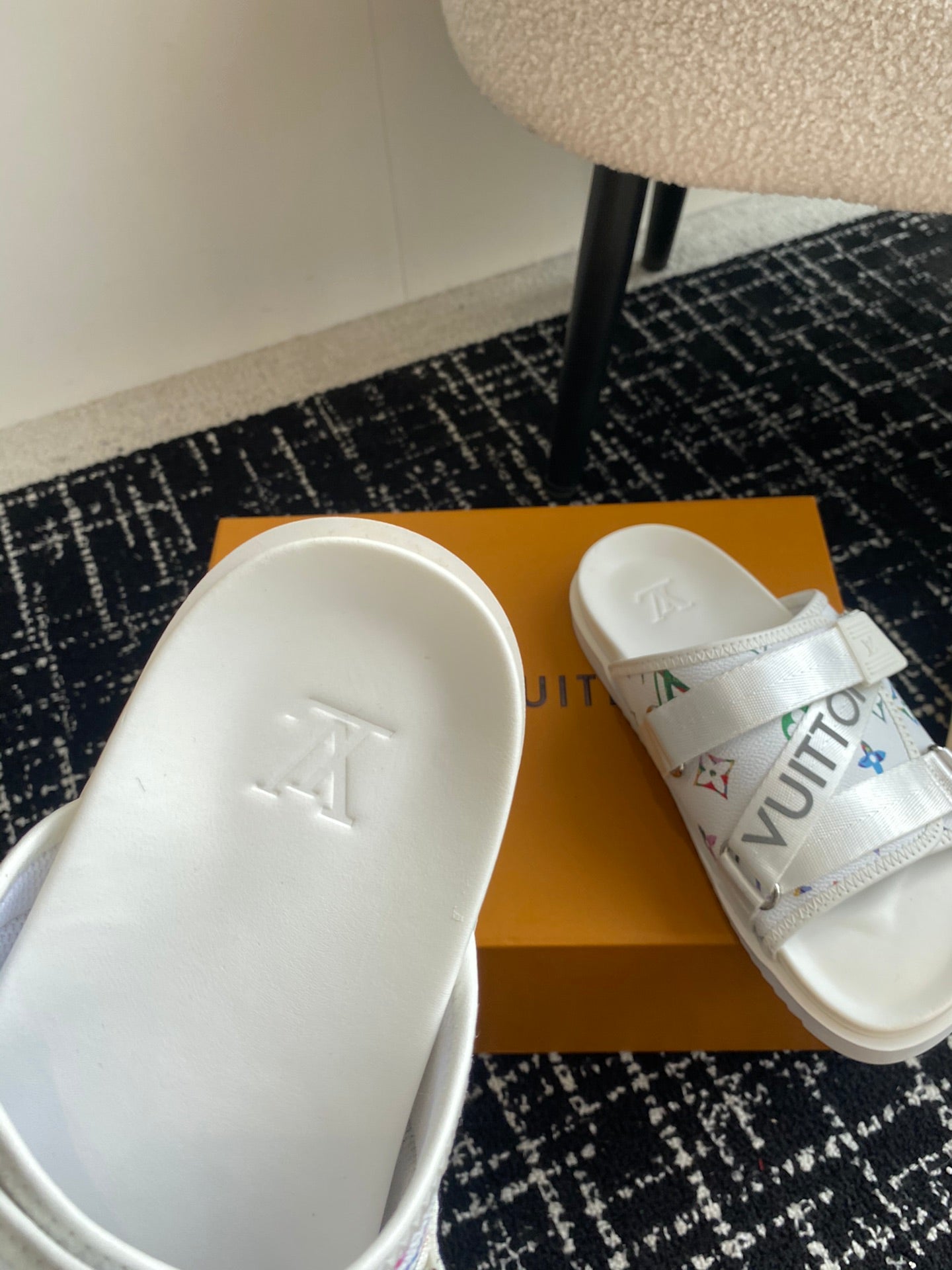 LuxluxHouse Best Quality Sandals Louis Vuitton