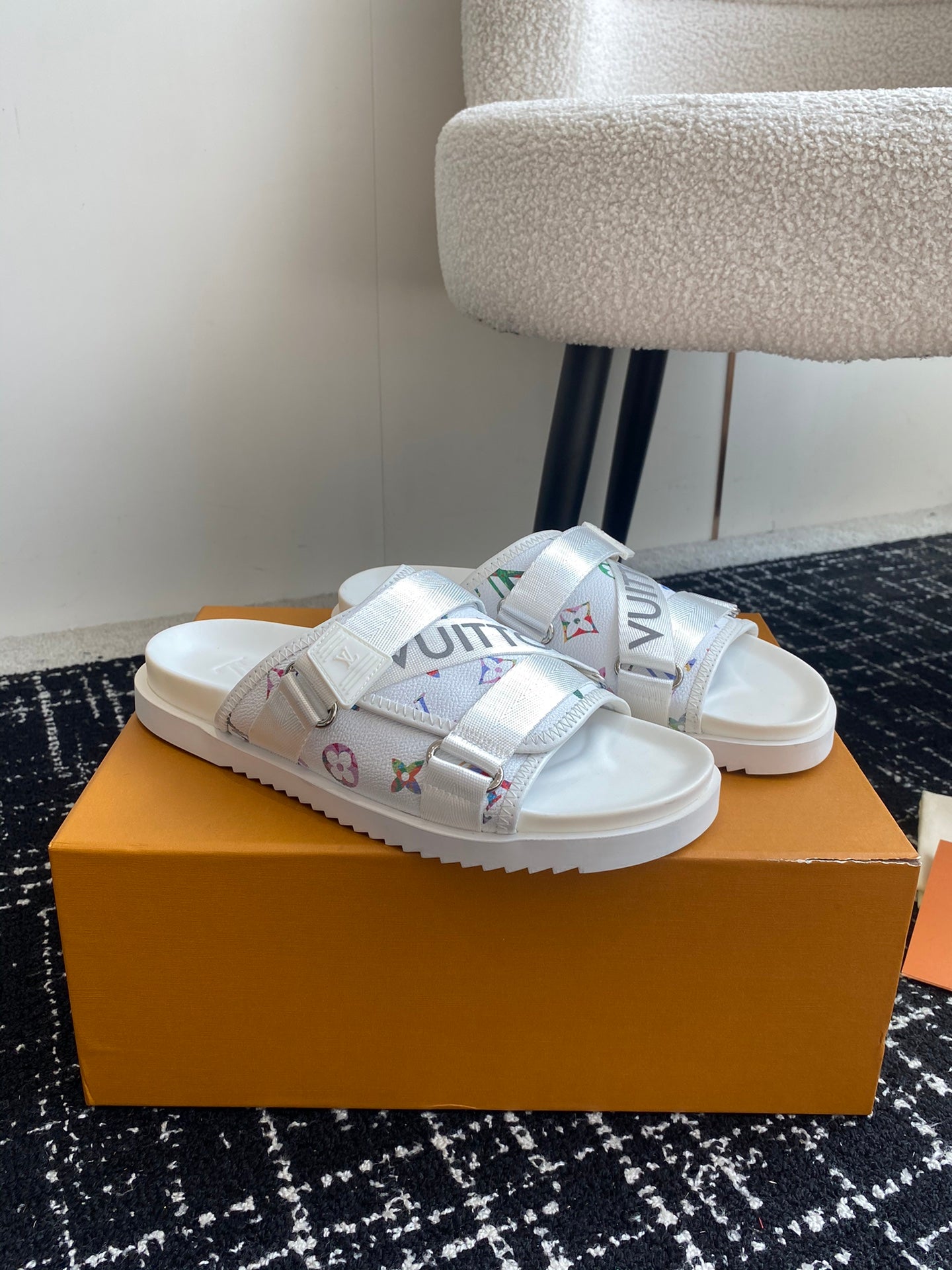 LuxluxHouse Best Quality Sandals Louis Vuitton