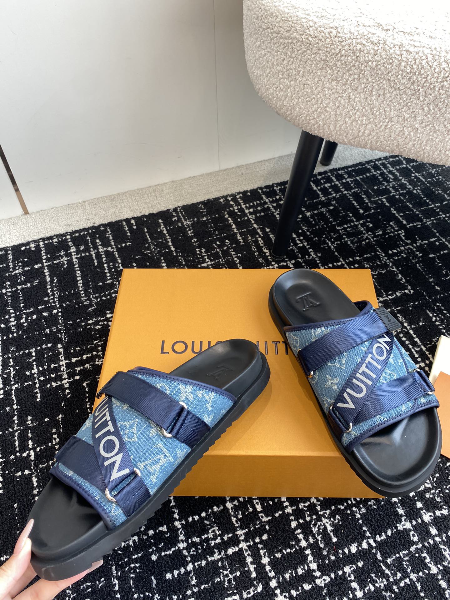 LuxluxHouse Best Quality Sandals Louis Vuitton