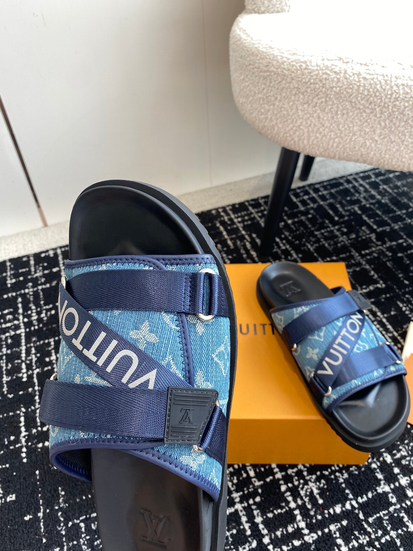 LuxluxHouse Best Quality Sandals Louis Vuitton