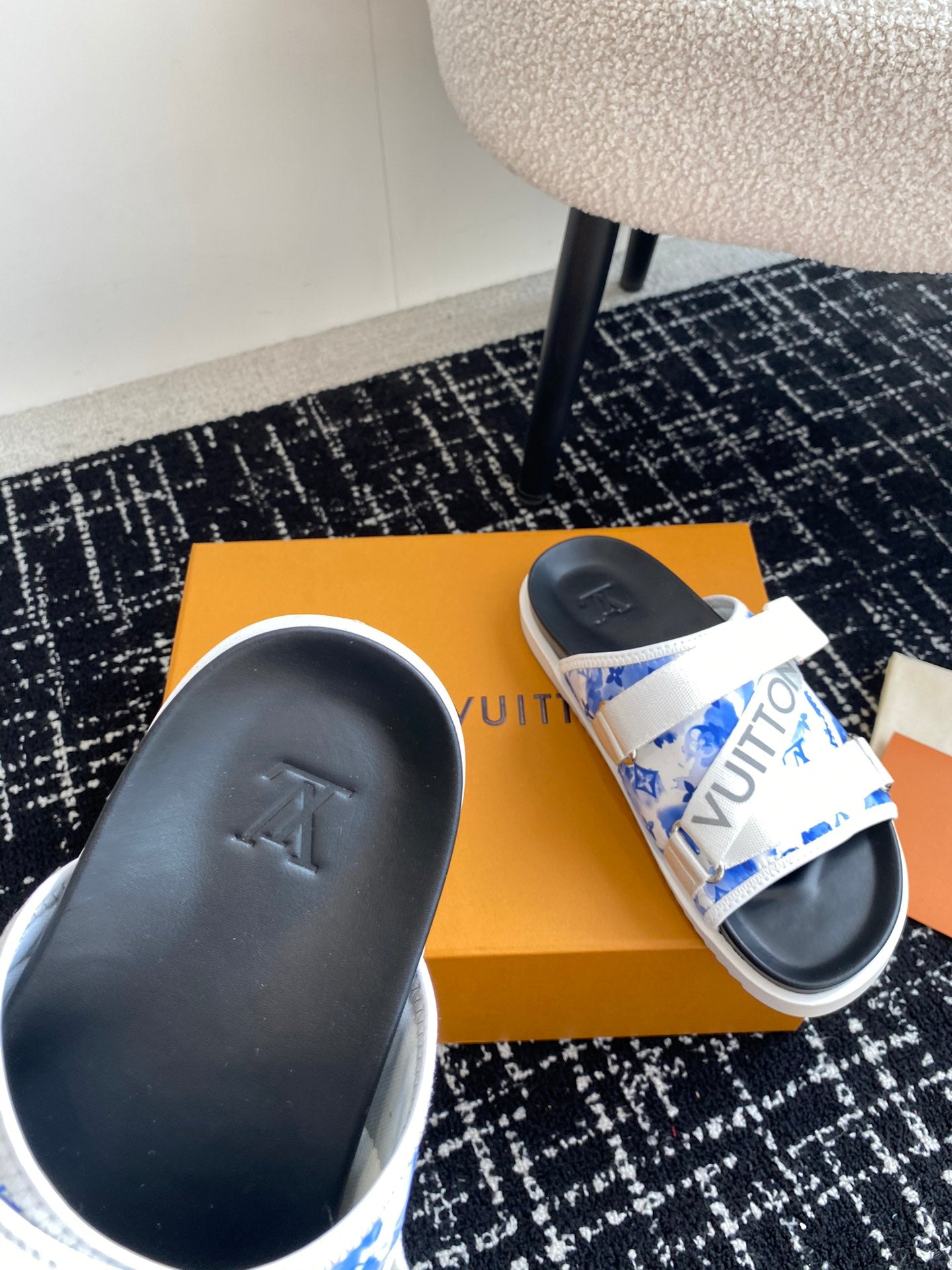 LuxluxHouse Best Quality Sandals Louis Vuitton