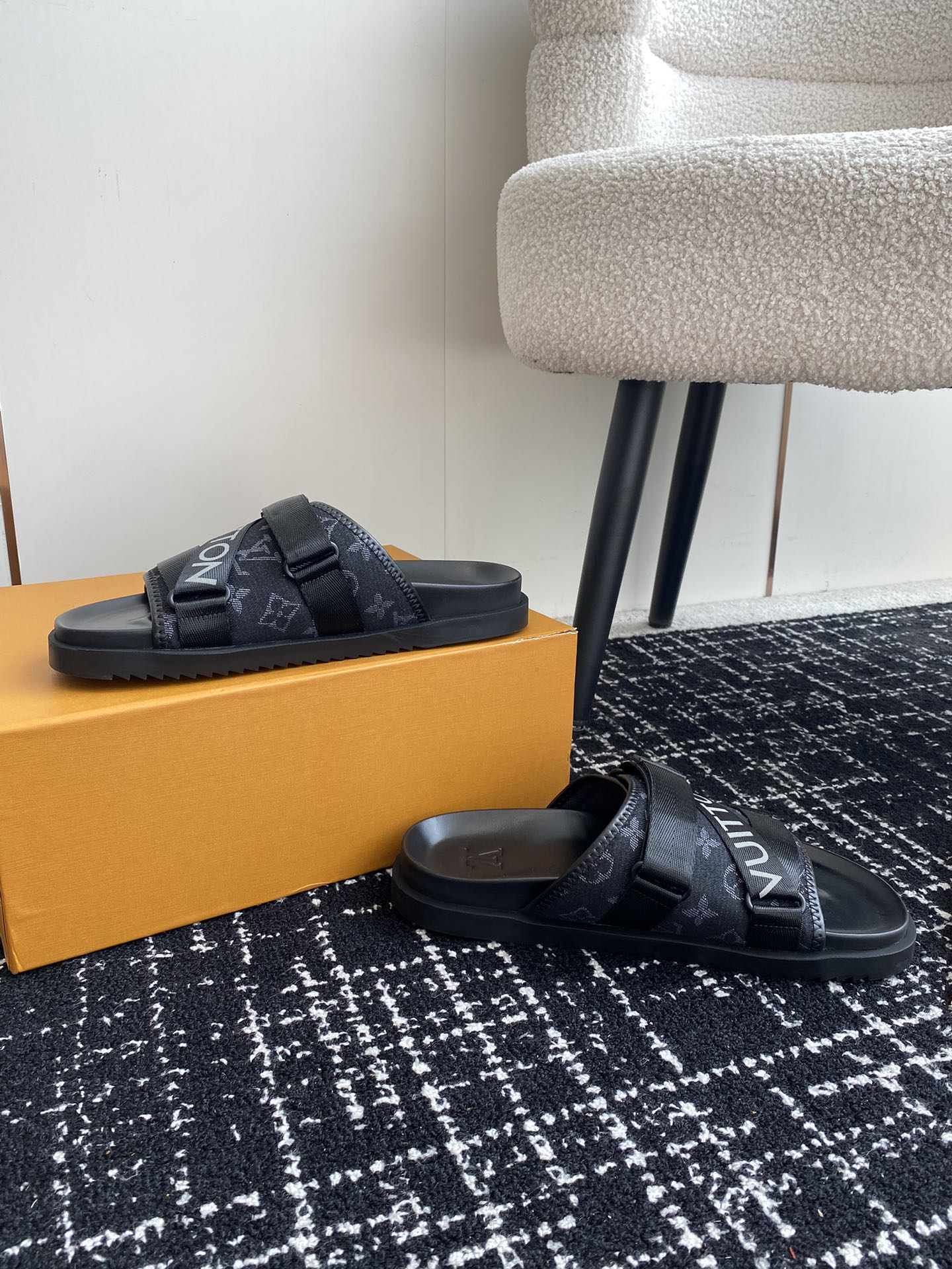 LuxluxHouse Best Quality Sandals Louis Vuitton