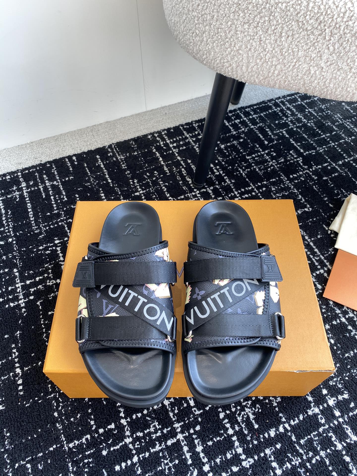 LuxluxHouse Best Quality Sandals Louis Vuitton