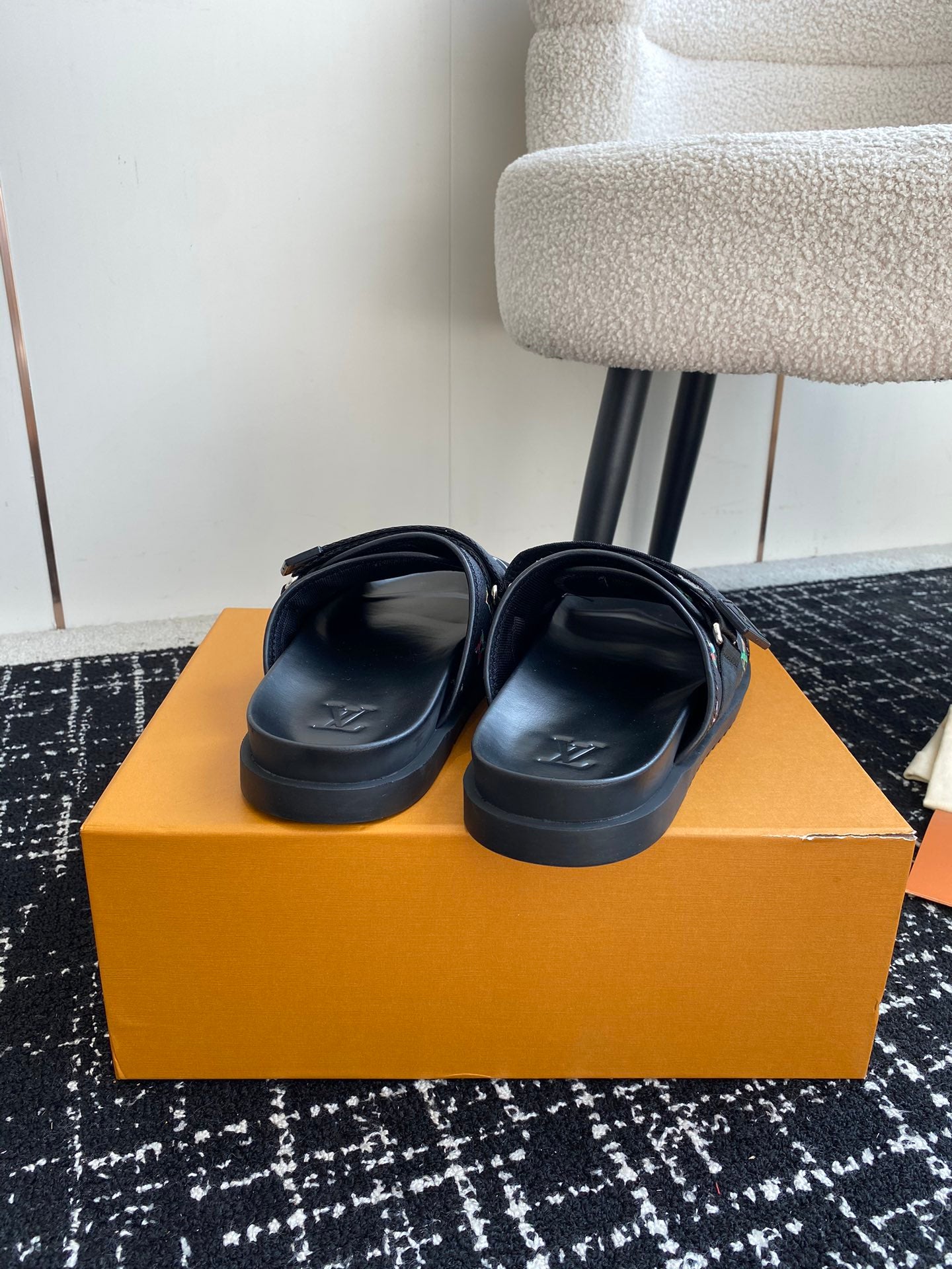 LuxluxHouse Best Quality Sandals Louis Vuitton