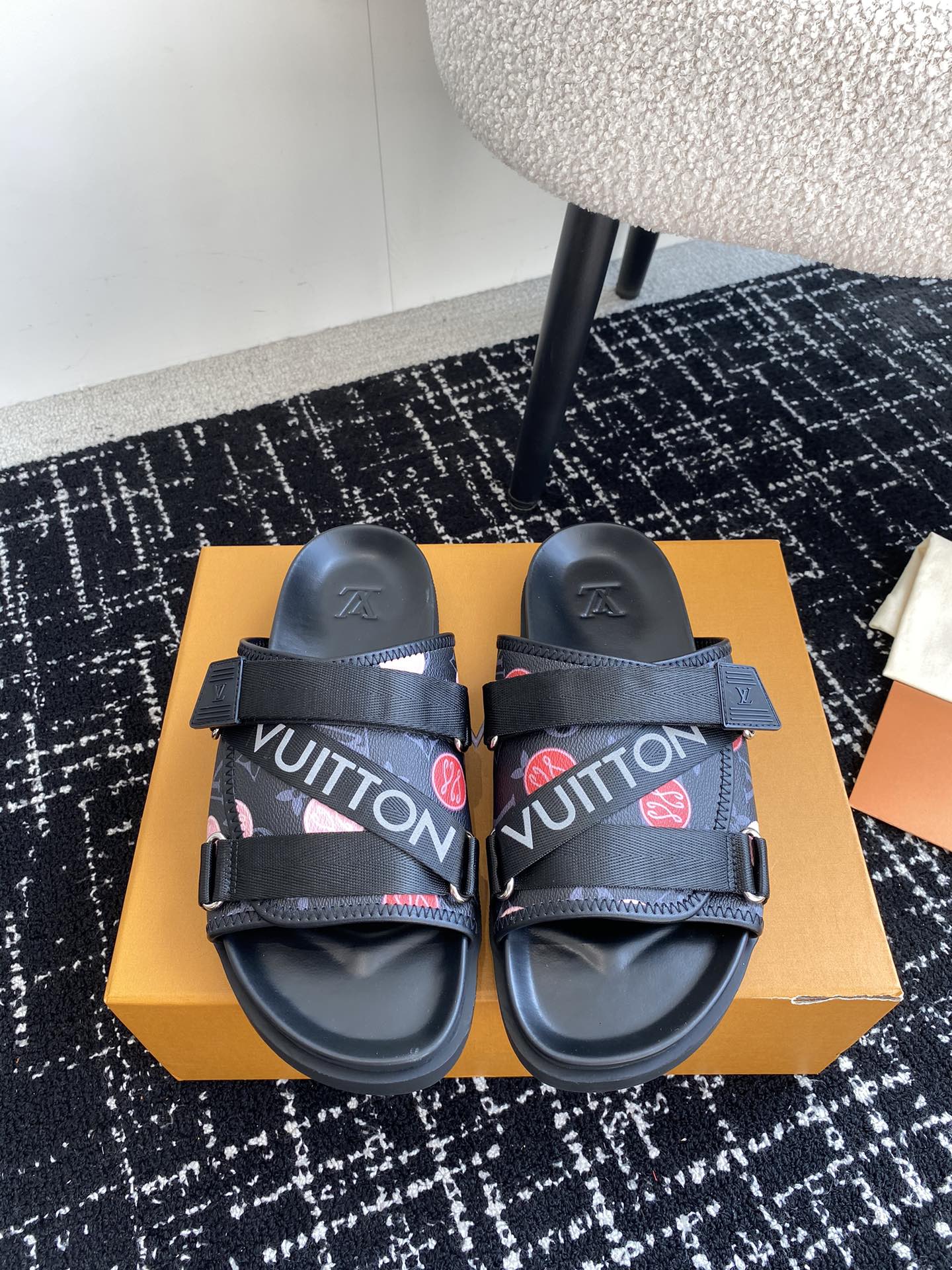 LuxluxHouse Best Quality Sandals Louis Vuitton