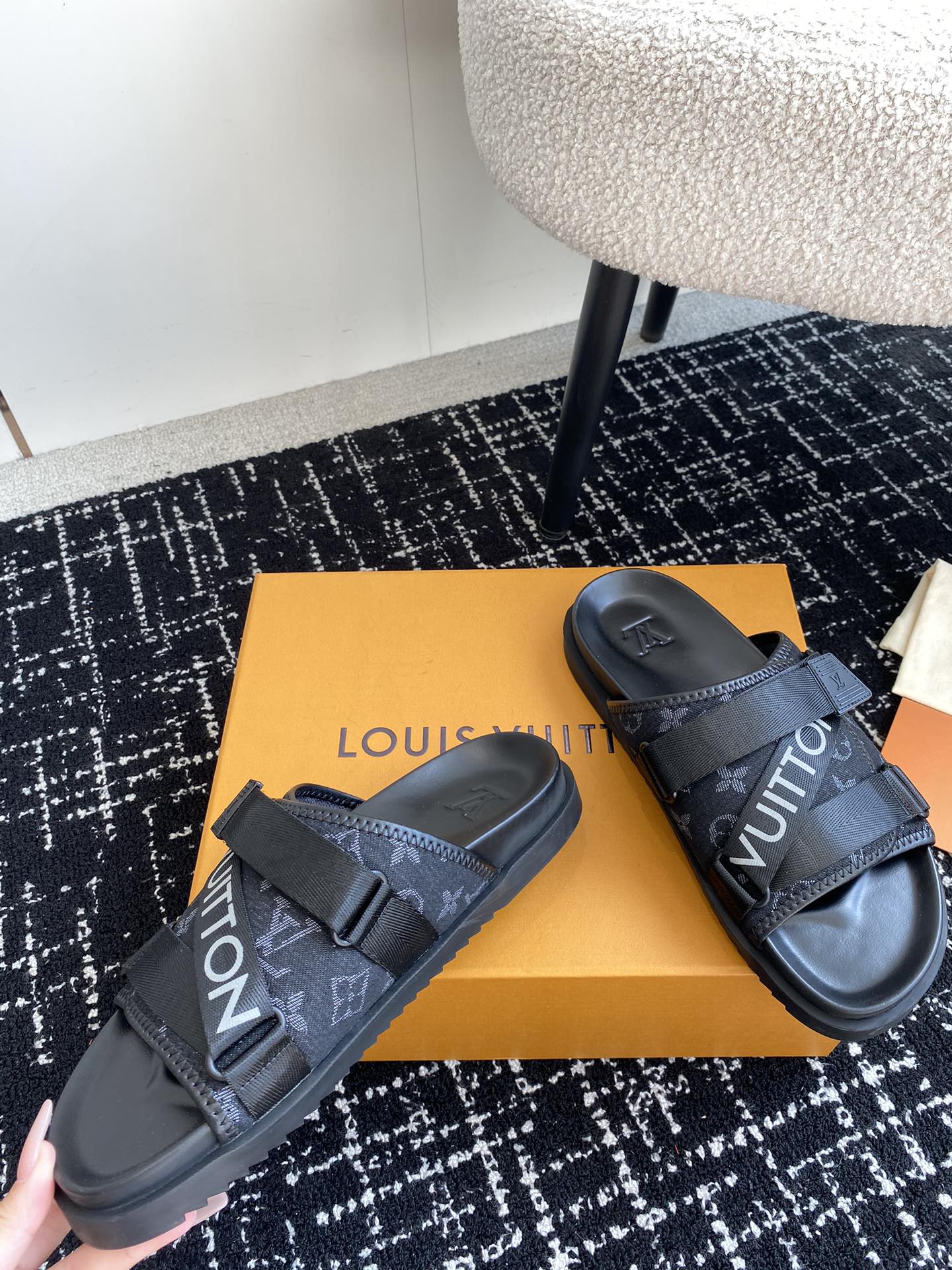 LuxluxHouse Best Quality Sandals Louis Vuitton