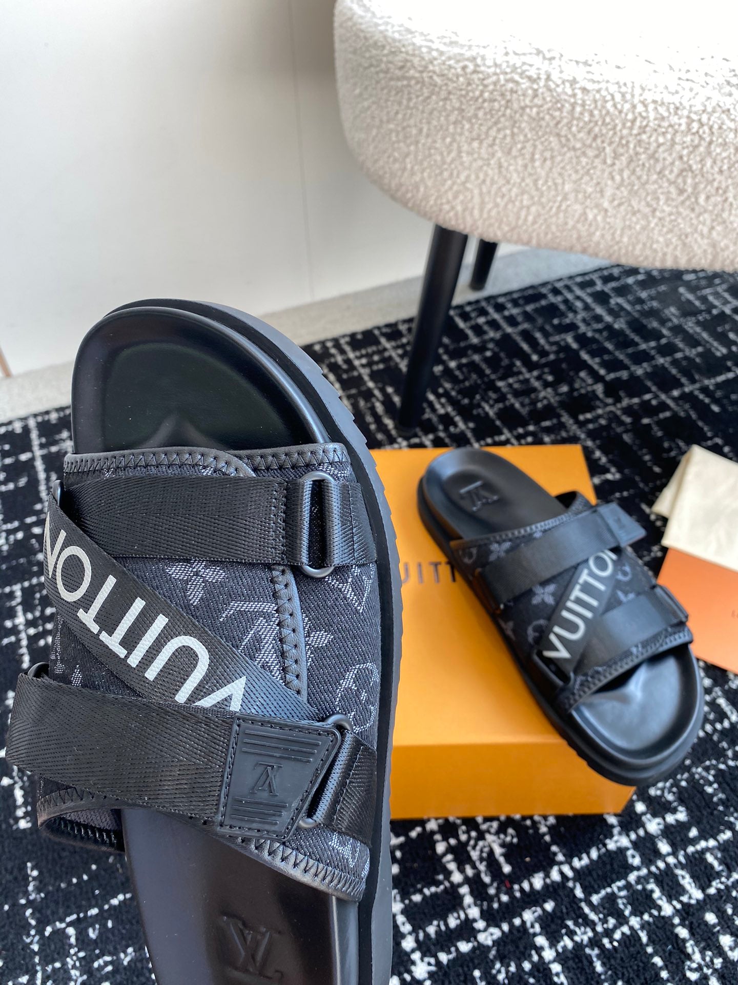 LuxluxHouse Best Quality Sandals Louis Vuitton