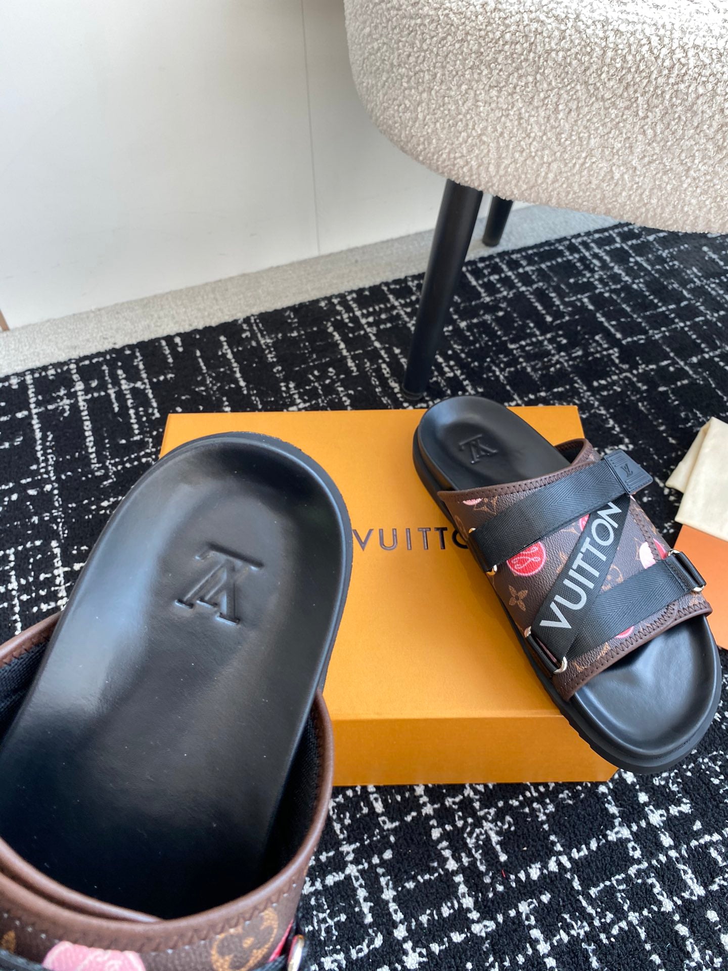 LuxluxHouse Best Quality Sandals Louis Vuitton