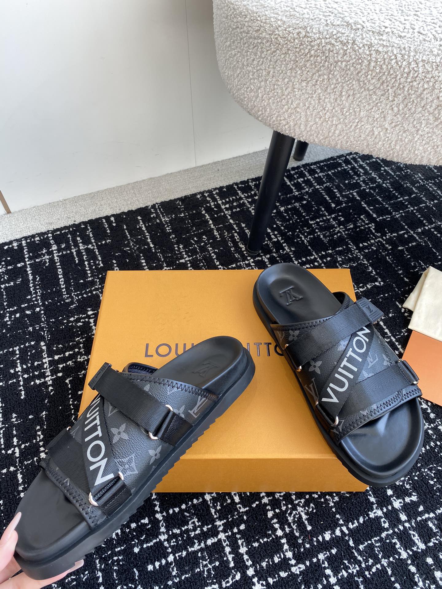 LuxluxHouse Best Quality Sandals Louis Vuitton