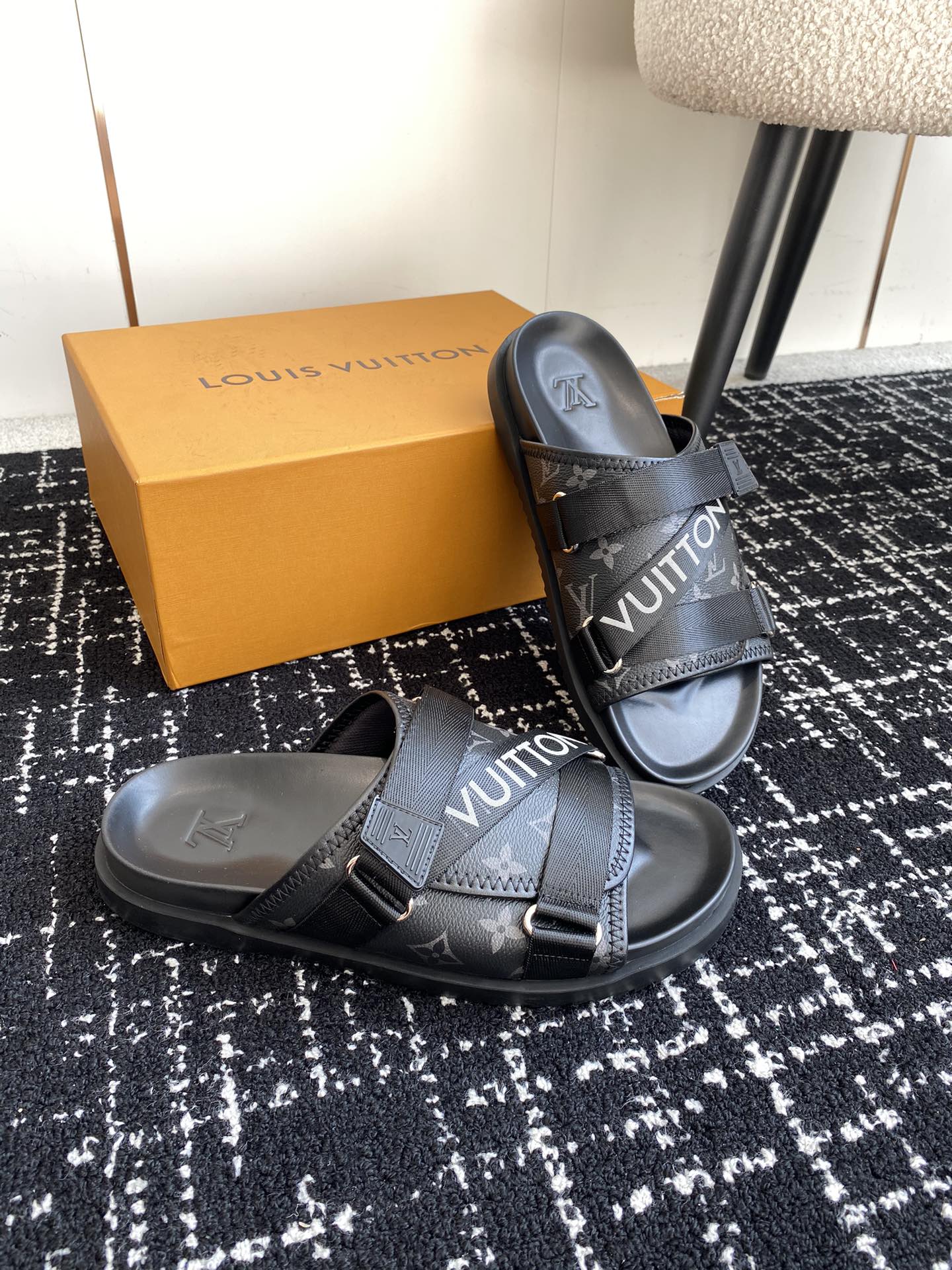 LuxluxHouse Best Quality Sandals Louis Vuitton