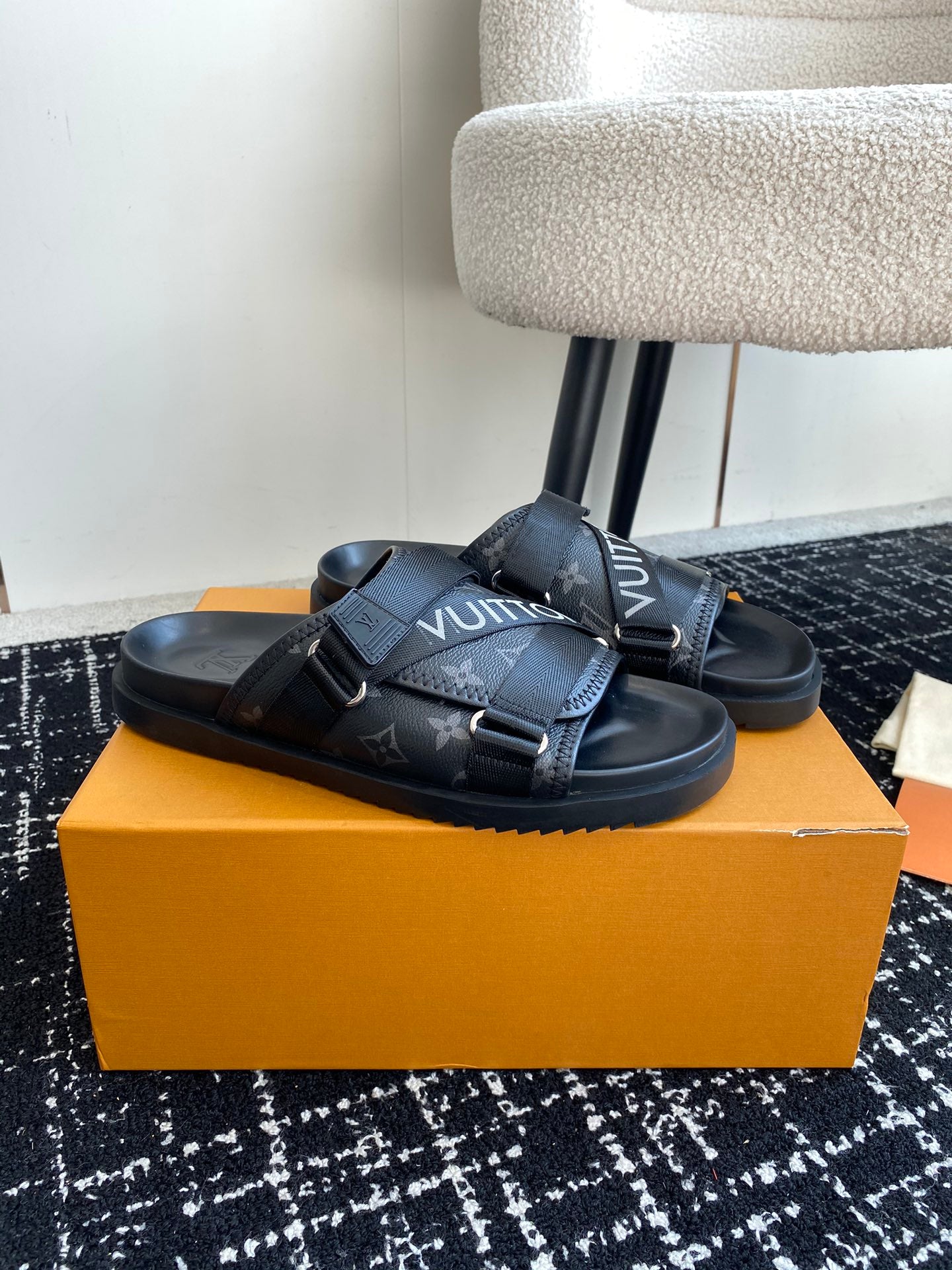 LuxluxHouse Best Quality Sandals Louis Vuitton