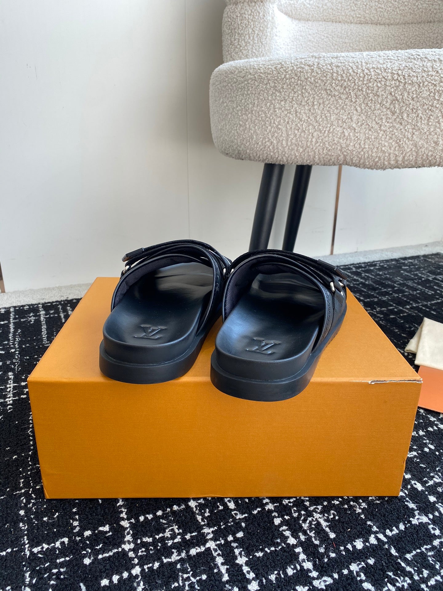 LuxluxHouse Best Quality Sandals Louis Vuitton