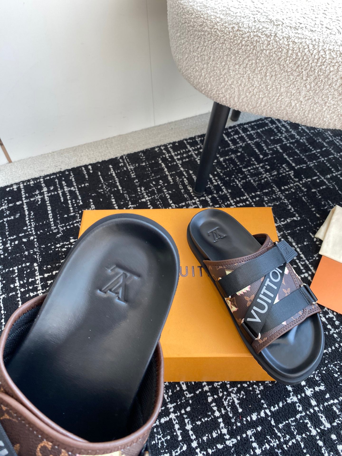 LuxluxHouse Best Quality Sandals Louis Vuitton