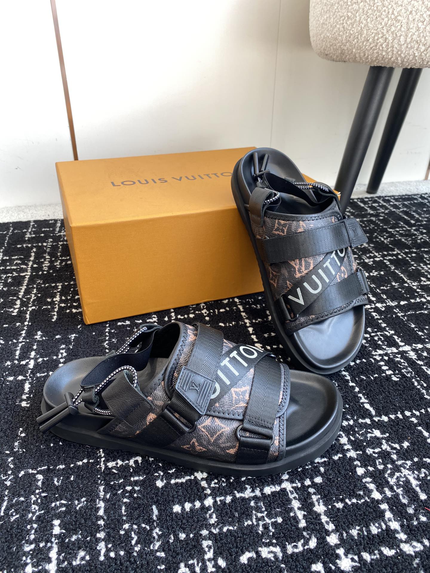 LuxluxHouse Best Quality Sandals Louis Vuitton