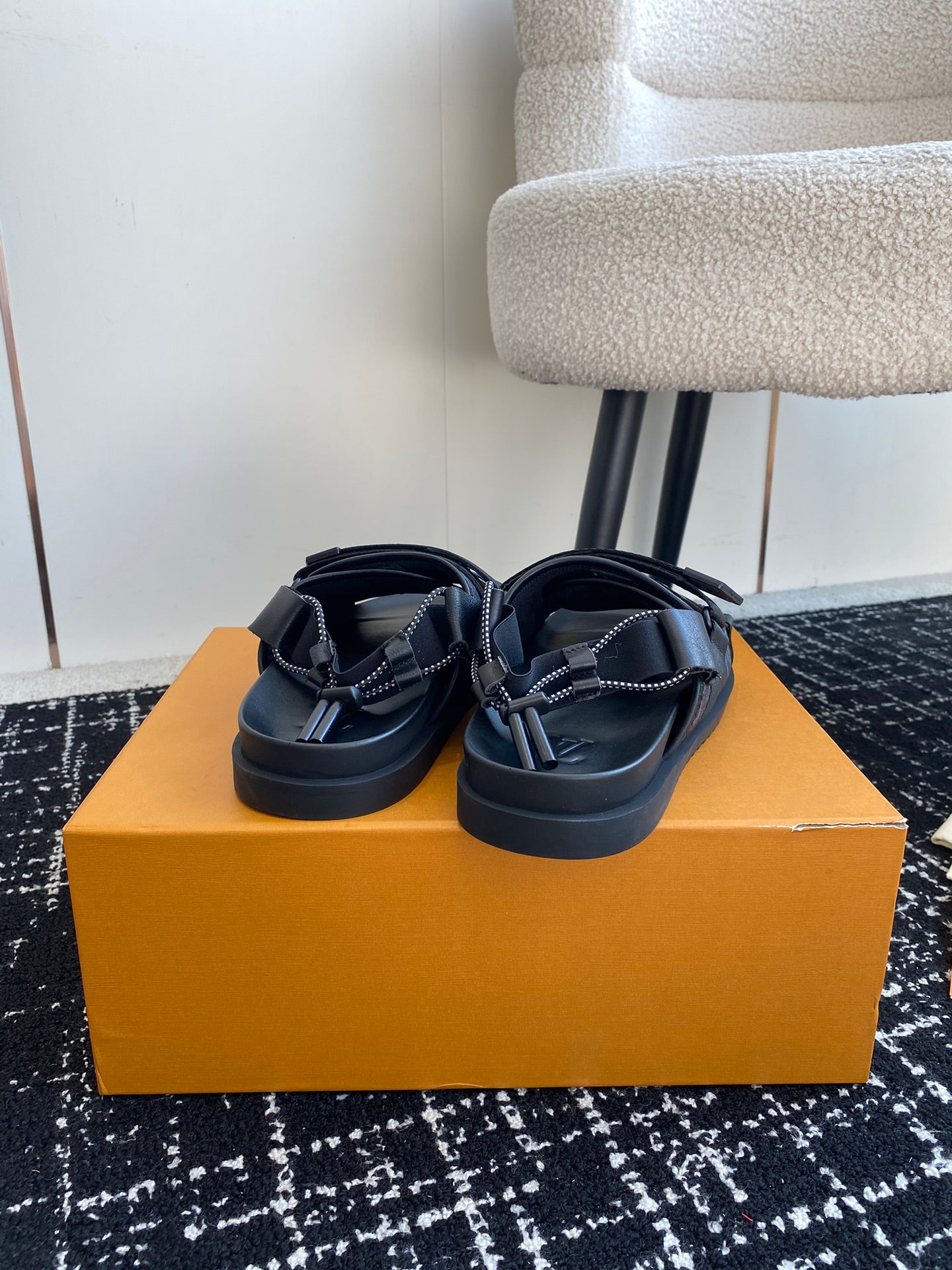 LuxluxHouse Best Quality Sandals Louis Vuitton