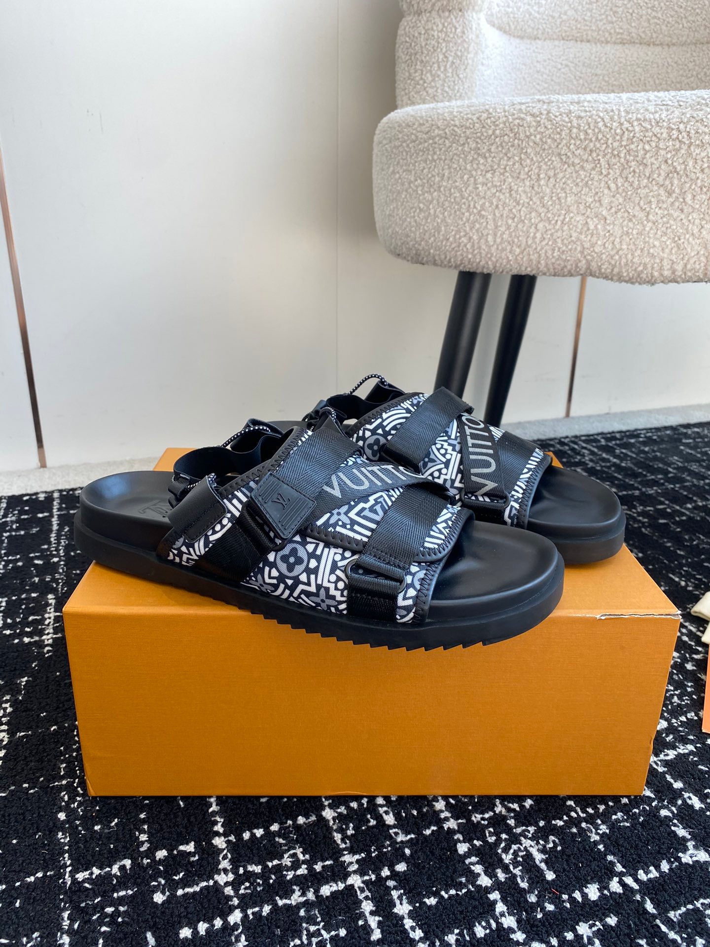 LuxluxHouse Best Quality Sandals Louis Vuitton