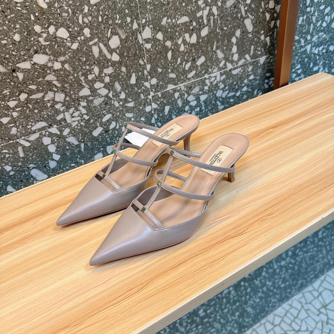 LuxluxHouse Best Quality Valentino Women Shoes