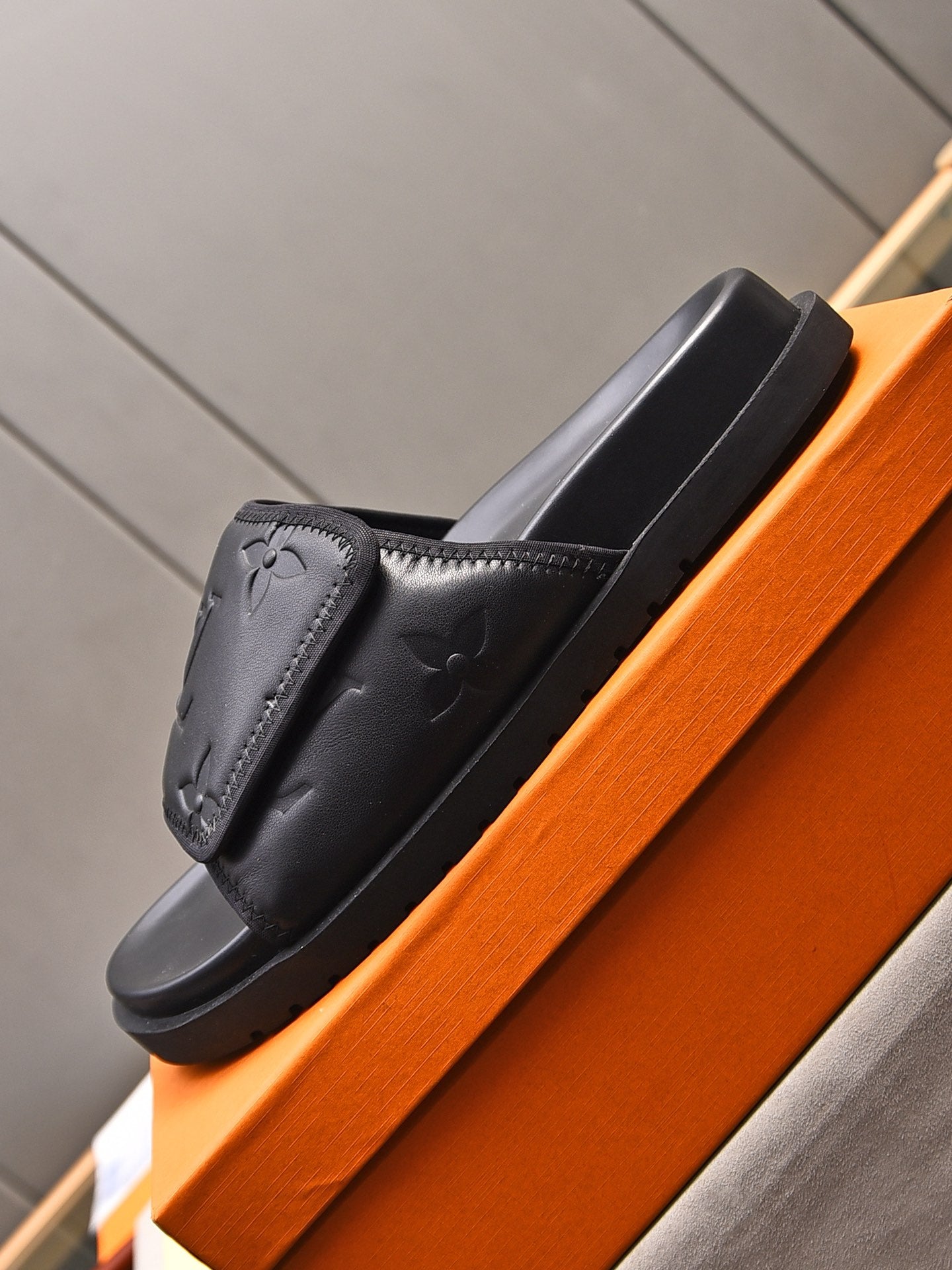 LuxluxHouse Best Quality Sandals Louis Vuitton