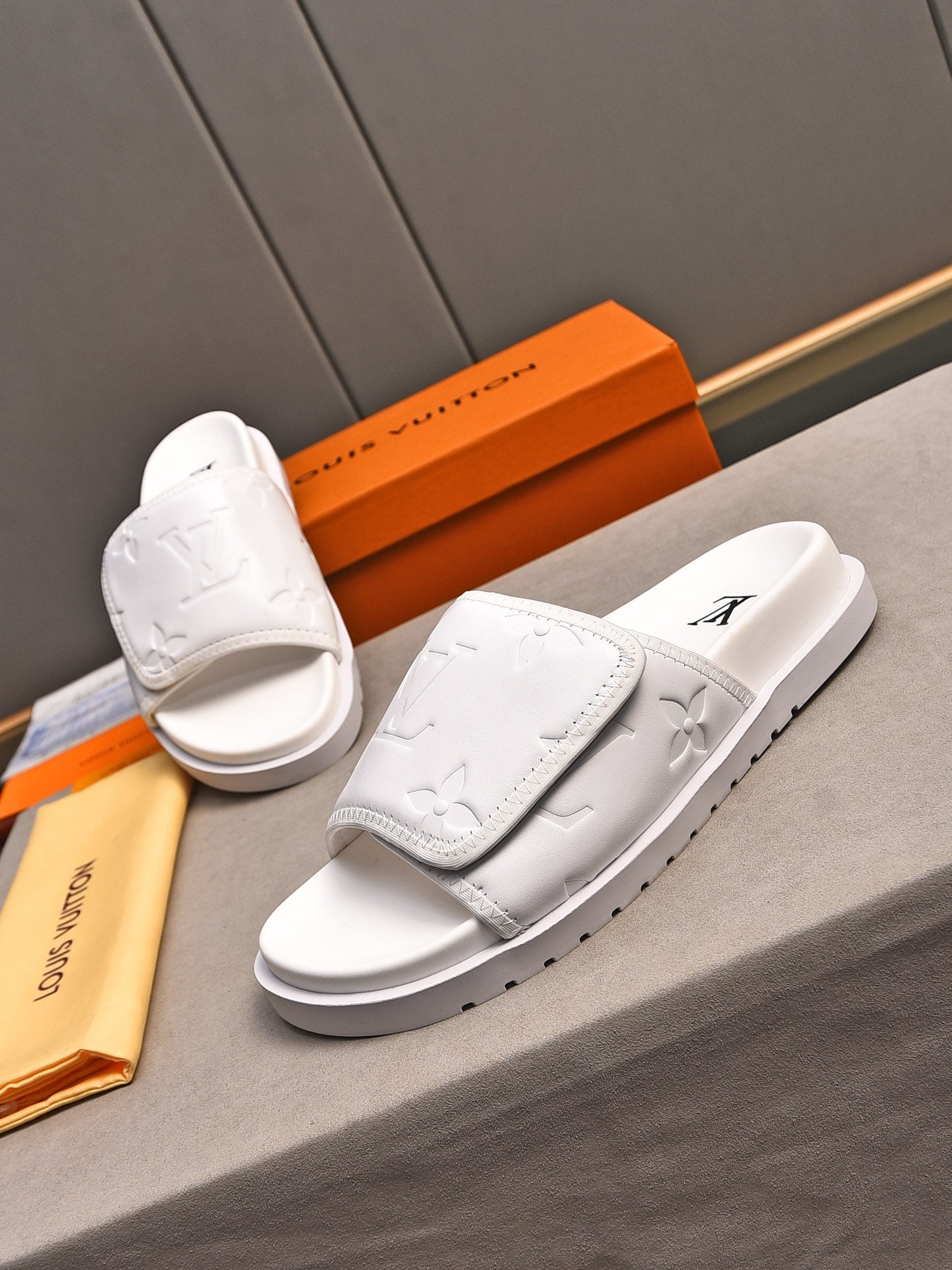 LuxluxHouse Best Quality Sandals Louis Vuitton