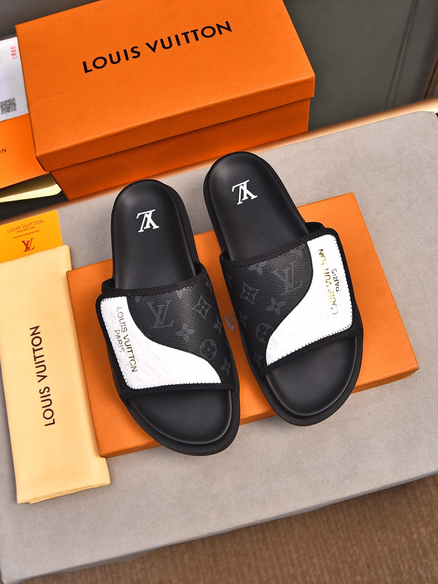 LuxluxHouse Best Quality Sandals Louis Vuitton