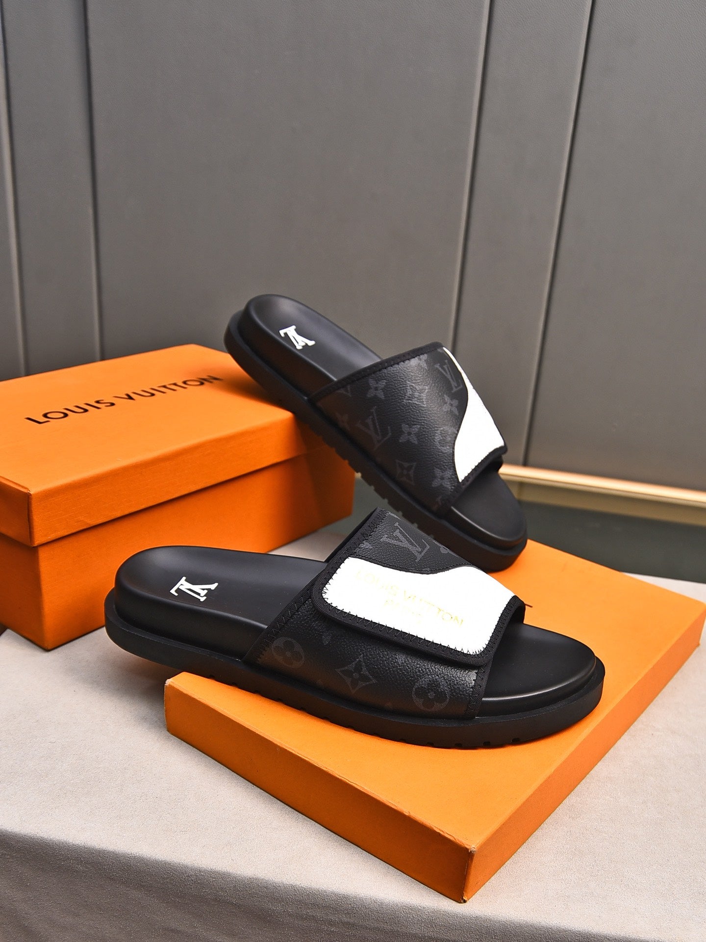 LuxluxHouse Best Quality Sandals Louis Vuitton