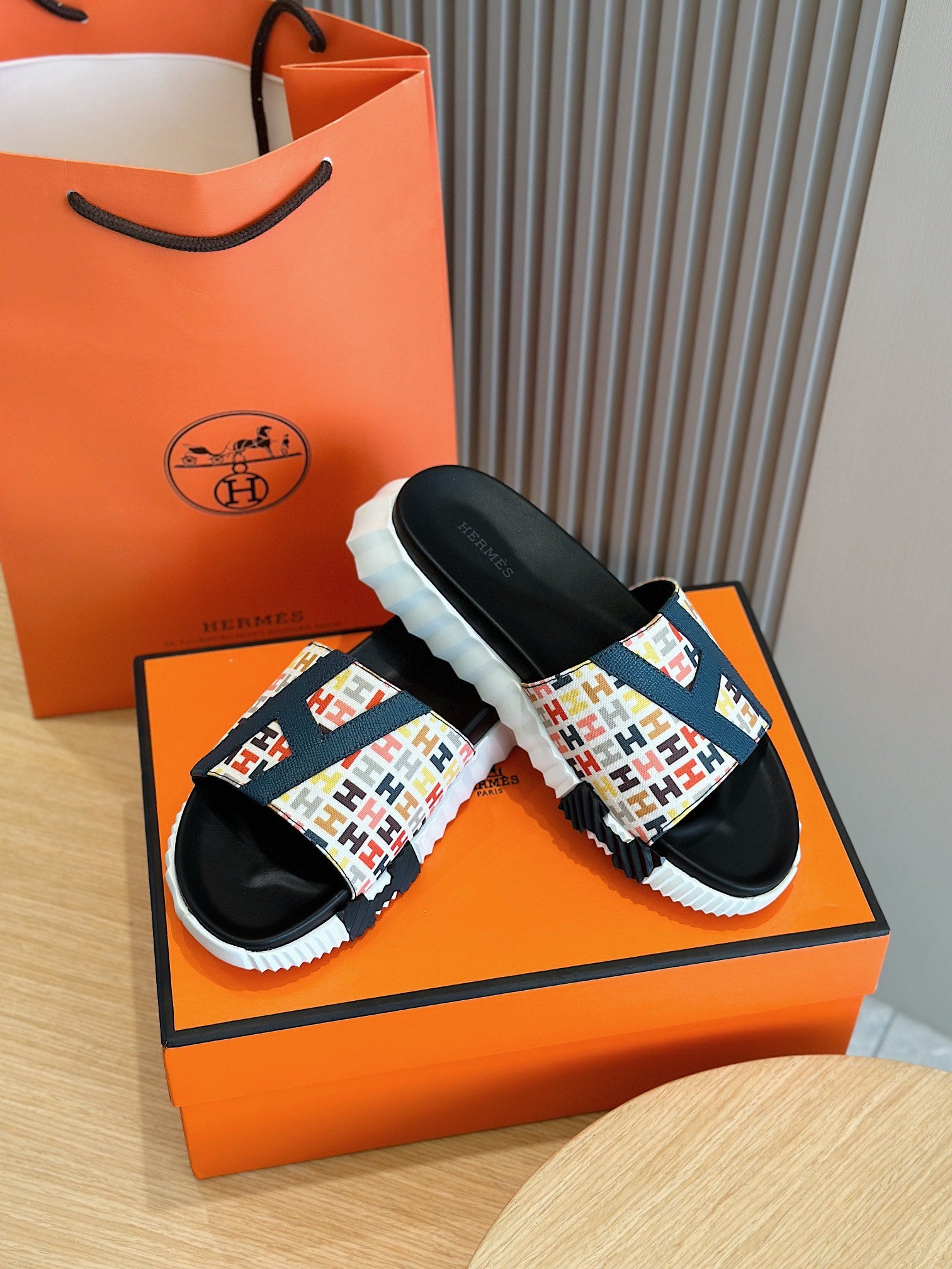LuxluxHouse Best Quality Sandals Hermes