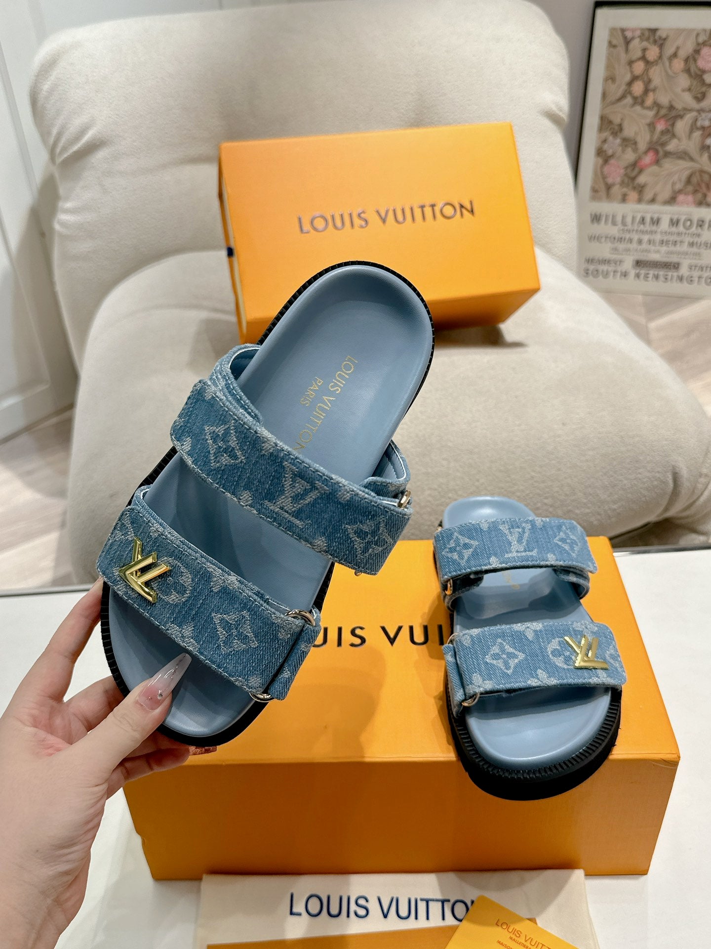 LuxluxHouse Best Quality Women Shoes Louis Vuitton