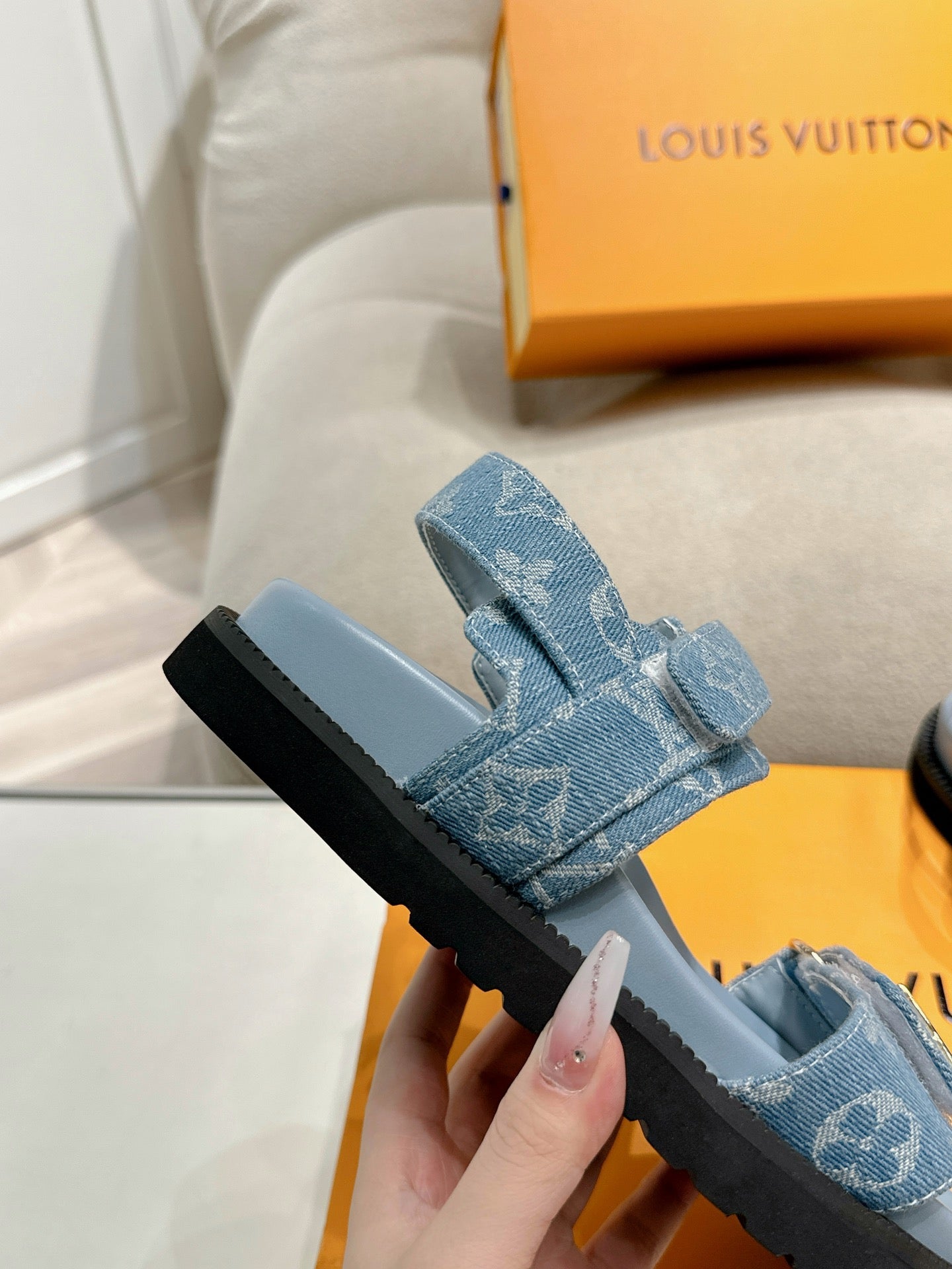 LuxluxHouse Best Quality Women Shoes Louis Vuitton