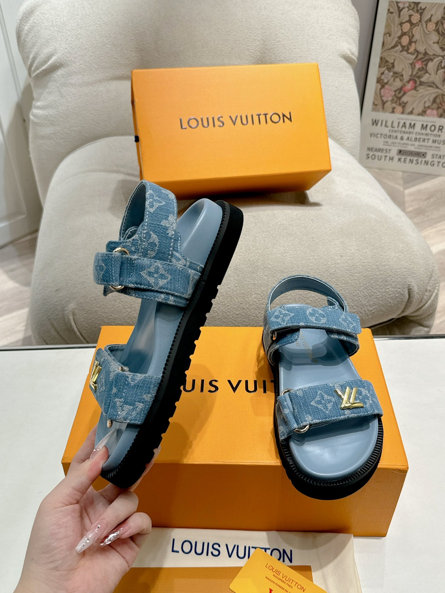 LuxluxHouse Best Quality Women Shoes Louis Vuitton