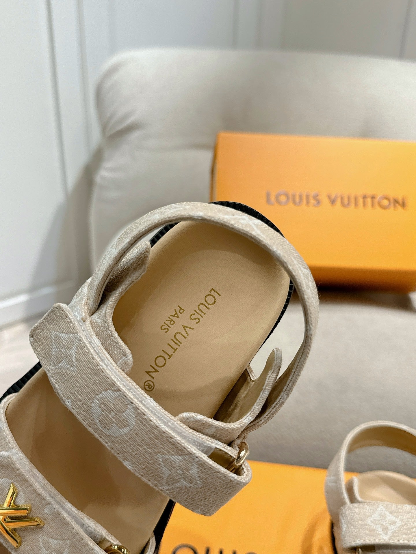 LuxluxHouse Best Quality Women Shoes Louis Vuitton