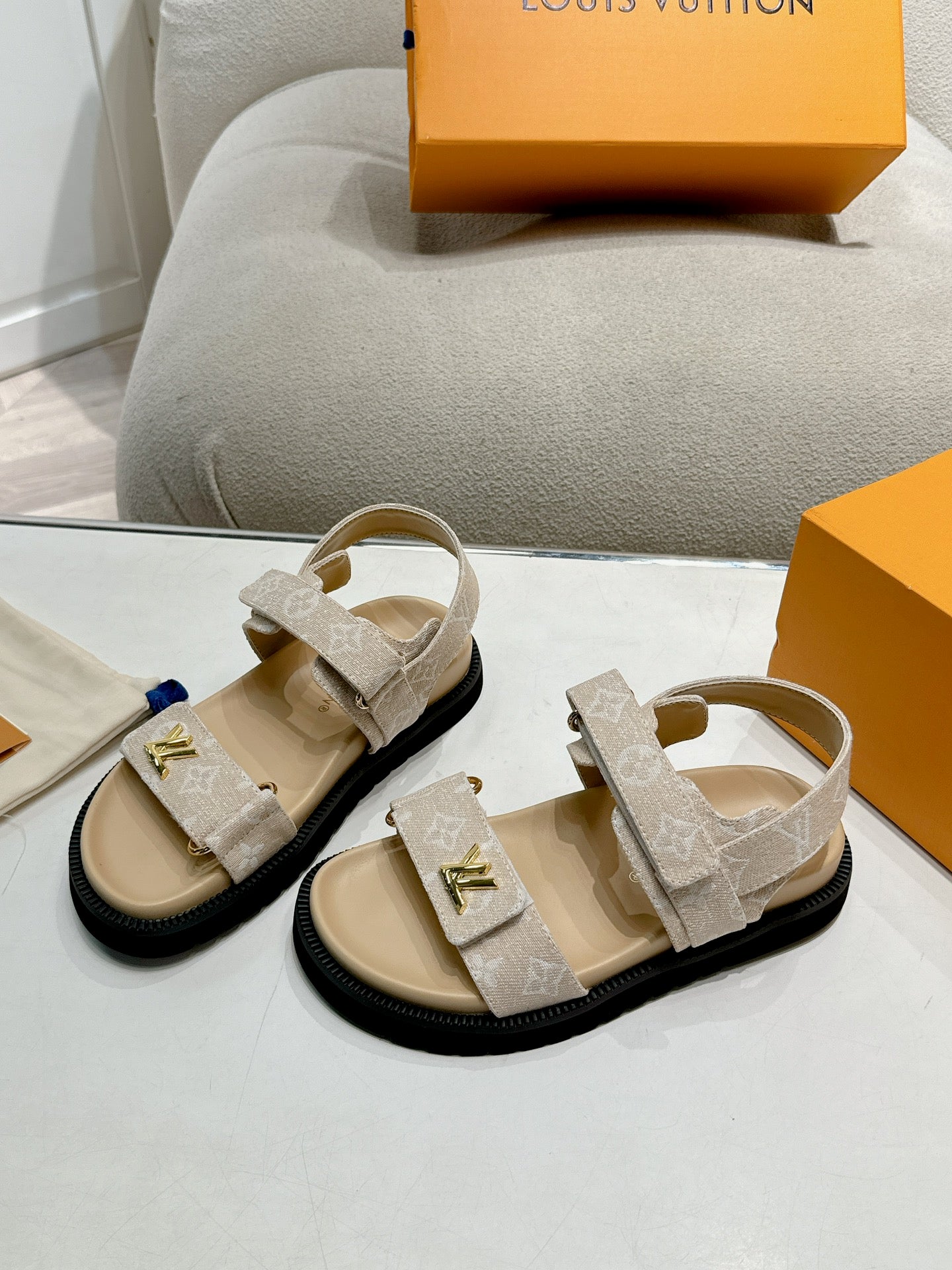 LuxluxHouse Best Quality Women Shoes Louis Vuitton
