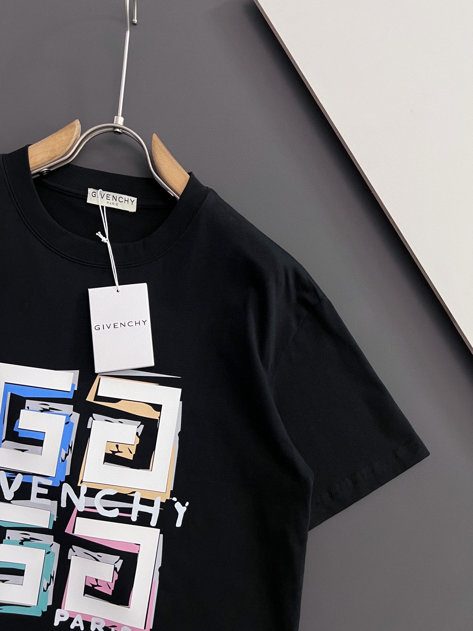 LuxluxHouse Best Quality Clothes Givenchy T-shirt