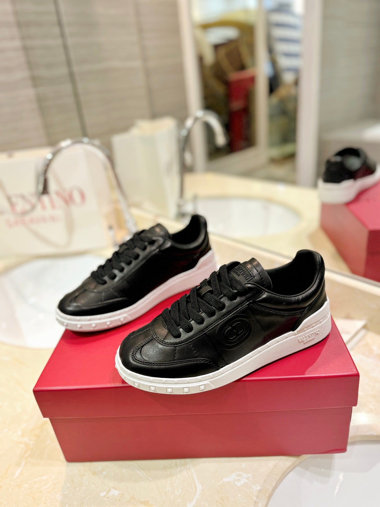 LuxluxHouse Best Quality Valentino Women Shoes