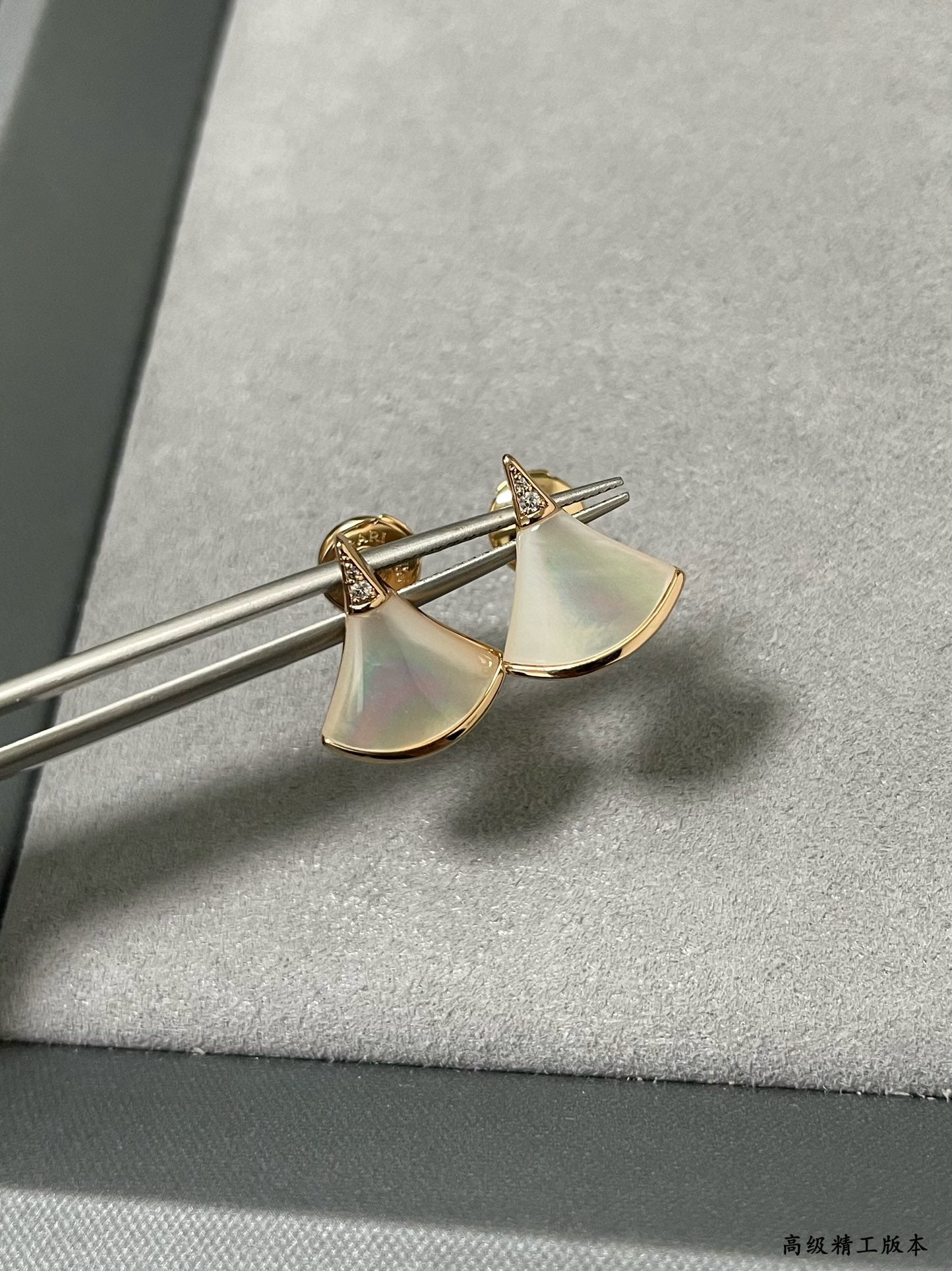 LuxluxHouse Best Quality Accessories Earrings Bvlgari