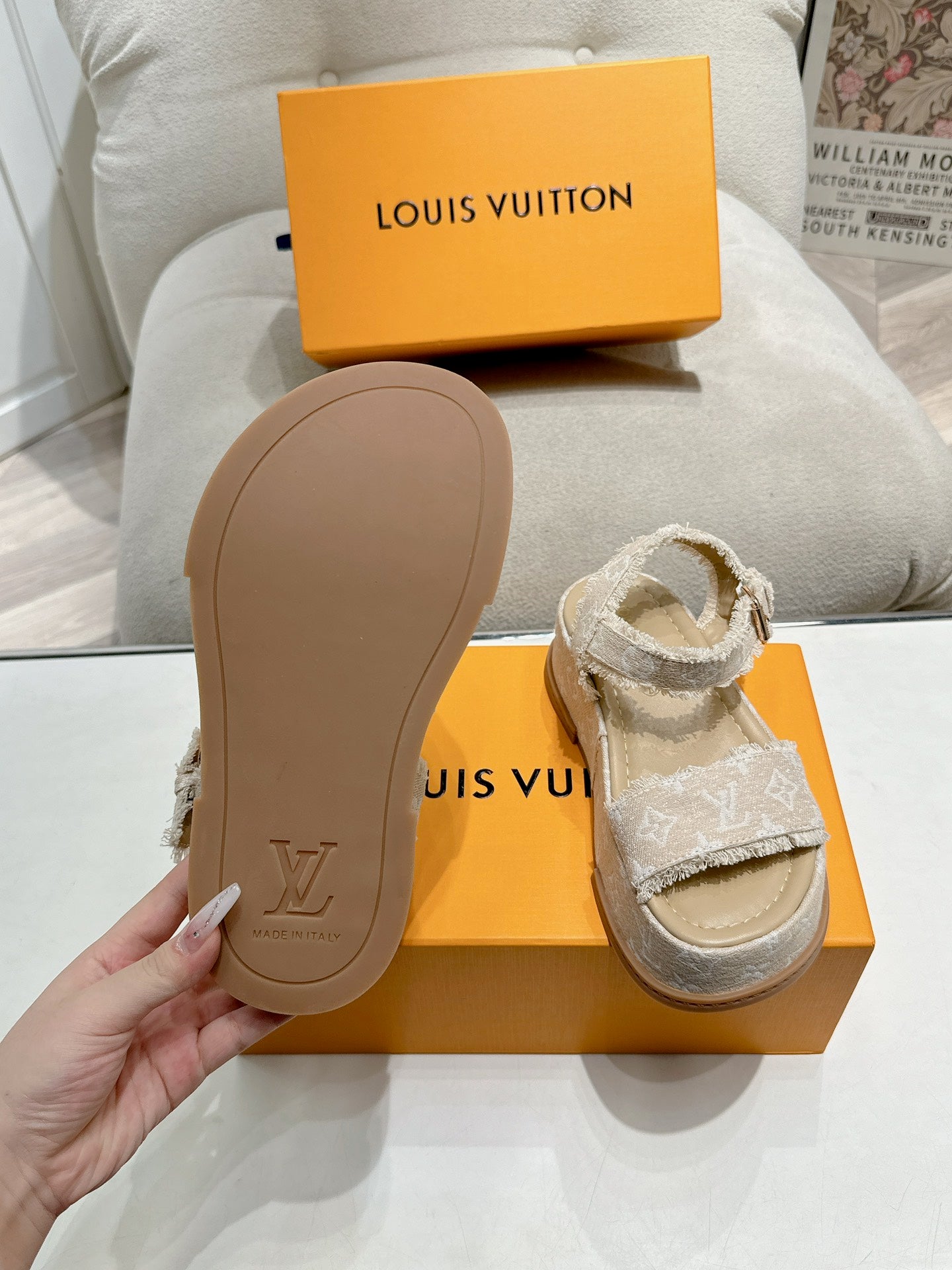 LuxluxHouse Best Quality Women Shoes Louis Vuitton