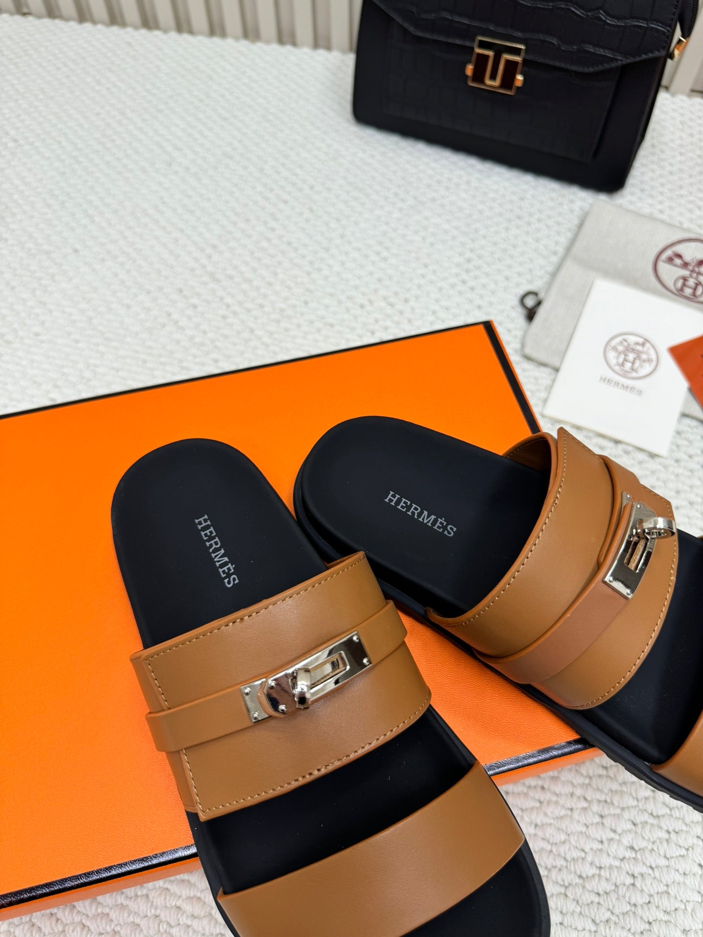 LuxluxHouse Best Quality Sandals Hermes