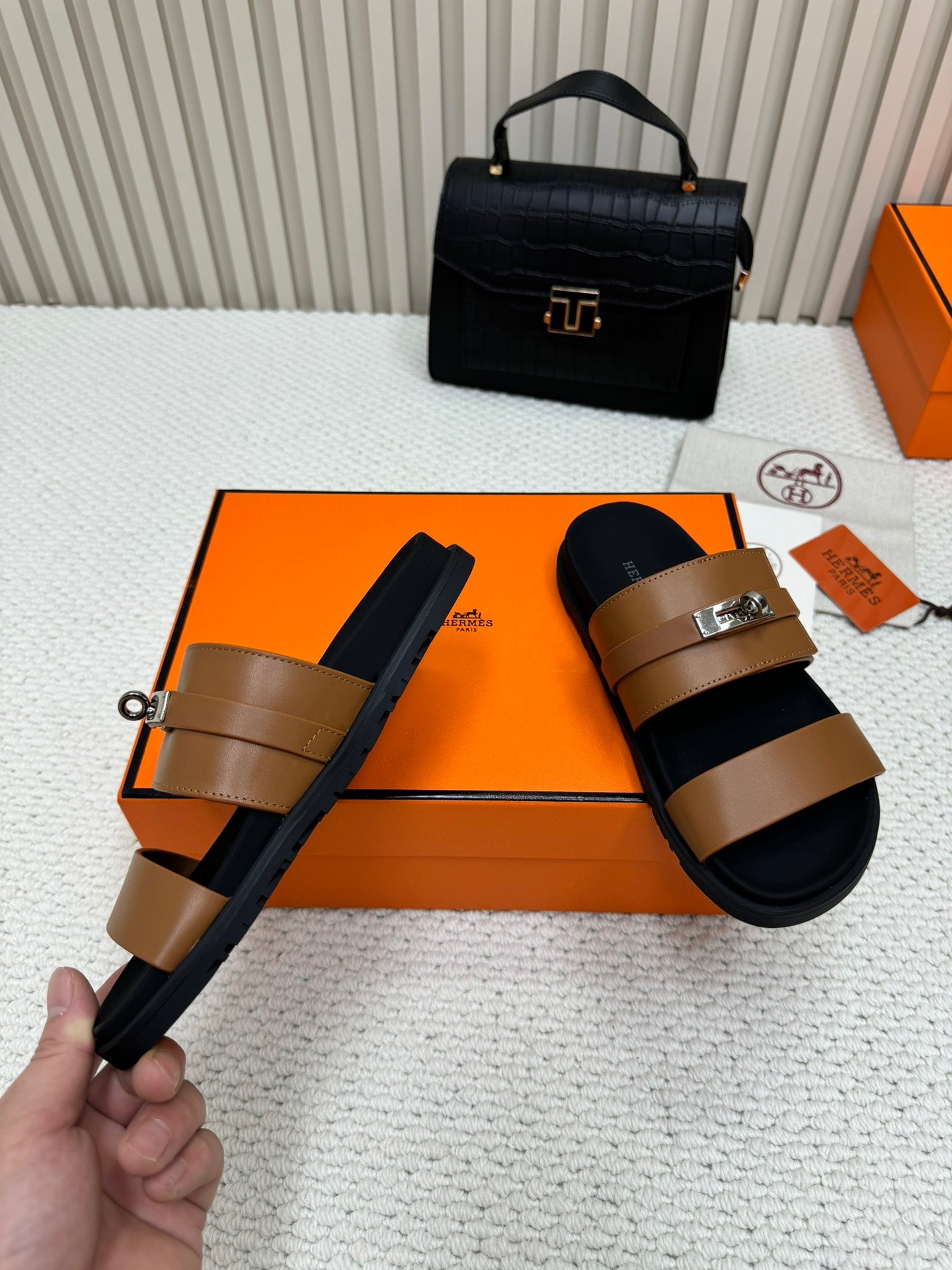 LuxluxHouse Best Quality Sandals Hermes