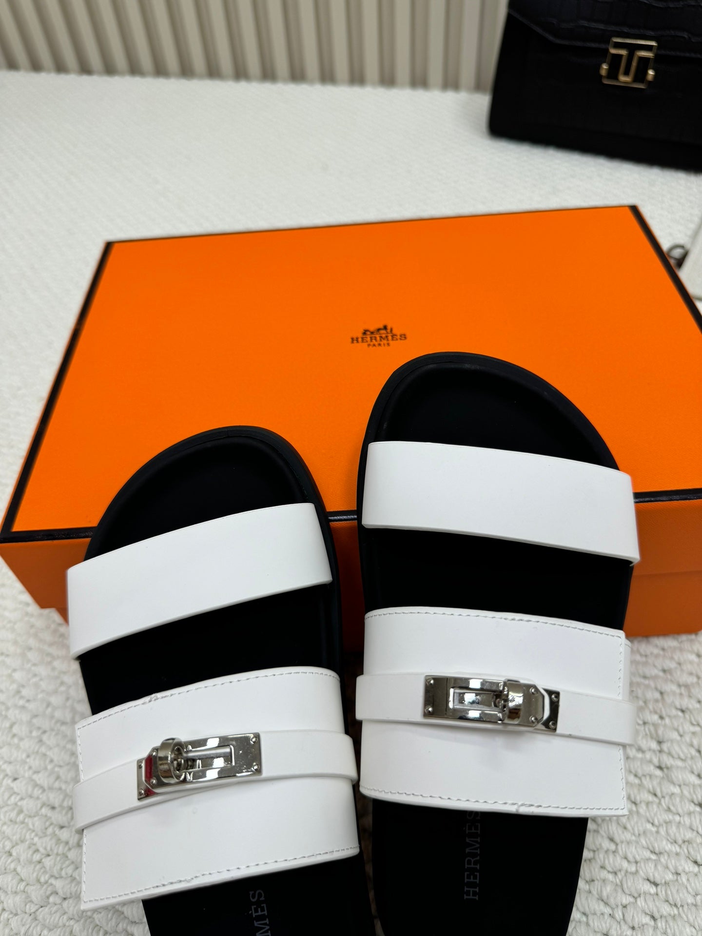 LuxluxHouse Best Quality Sandals Hermes